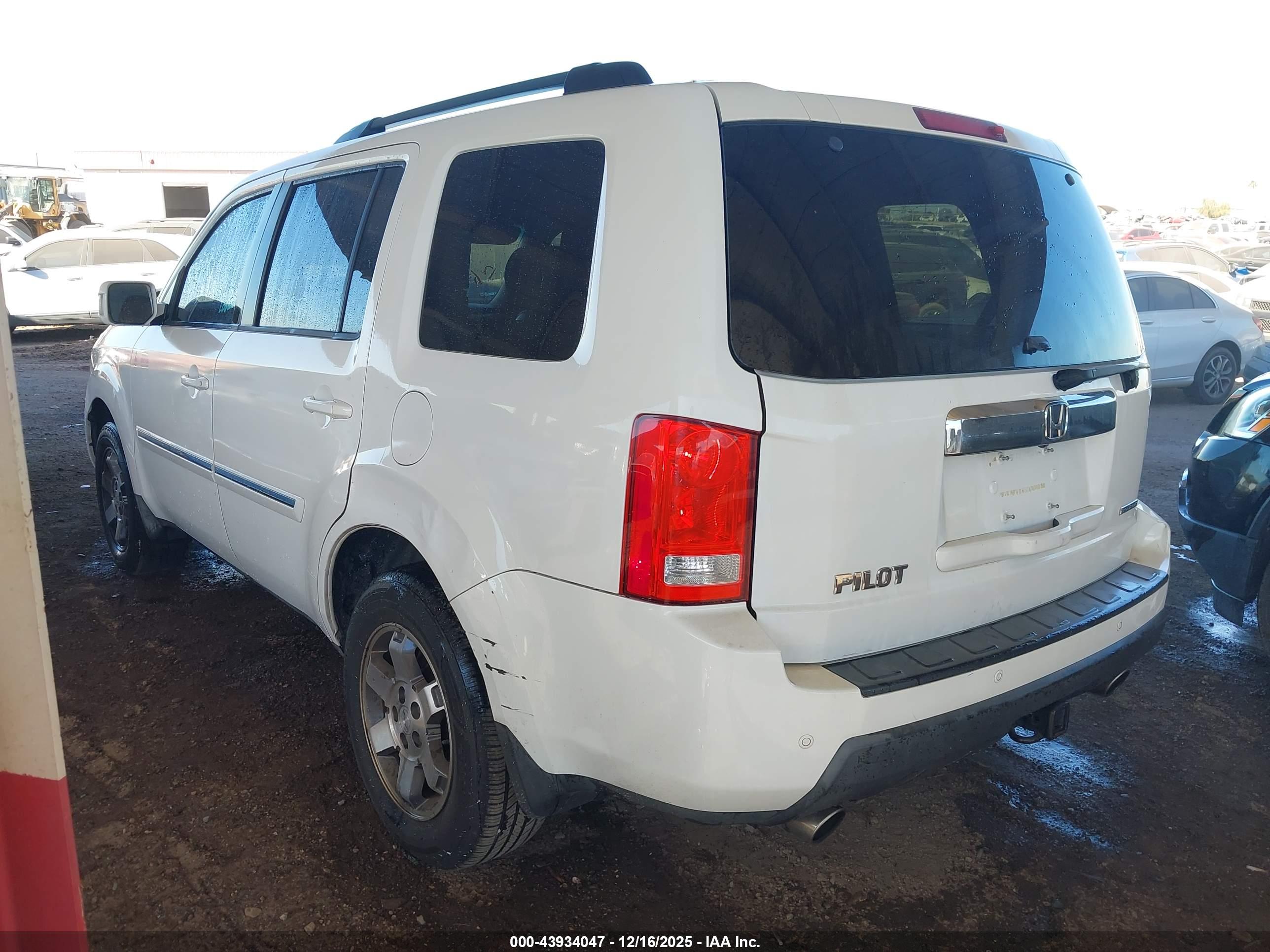 HONDA PILOT image 3