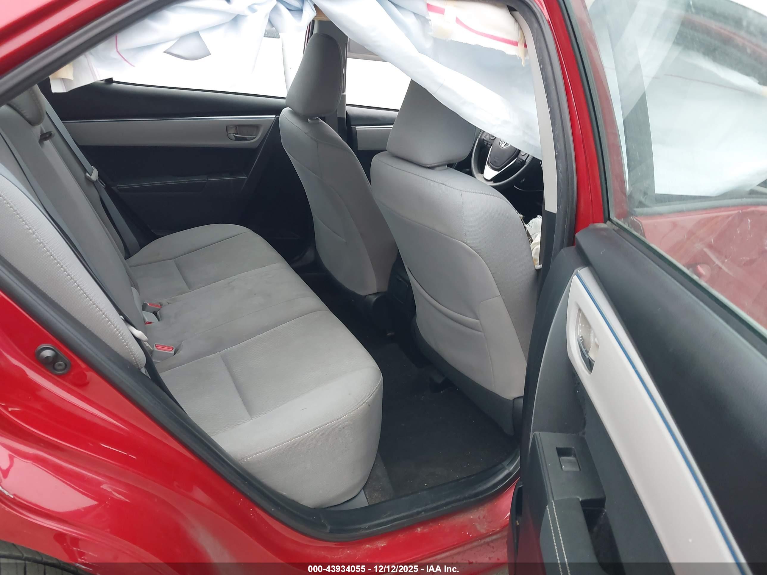 TOYOTA COROLLA image 8
