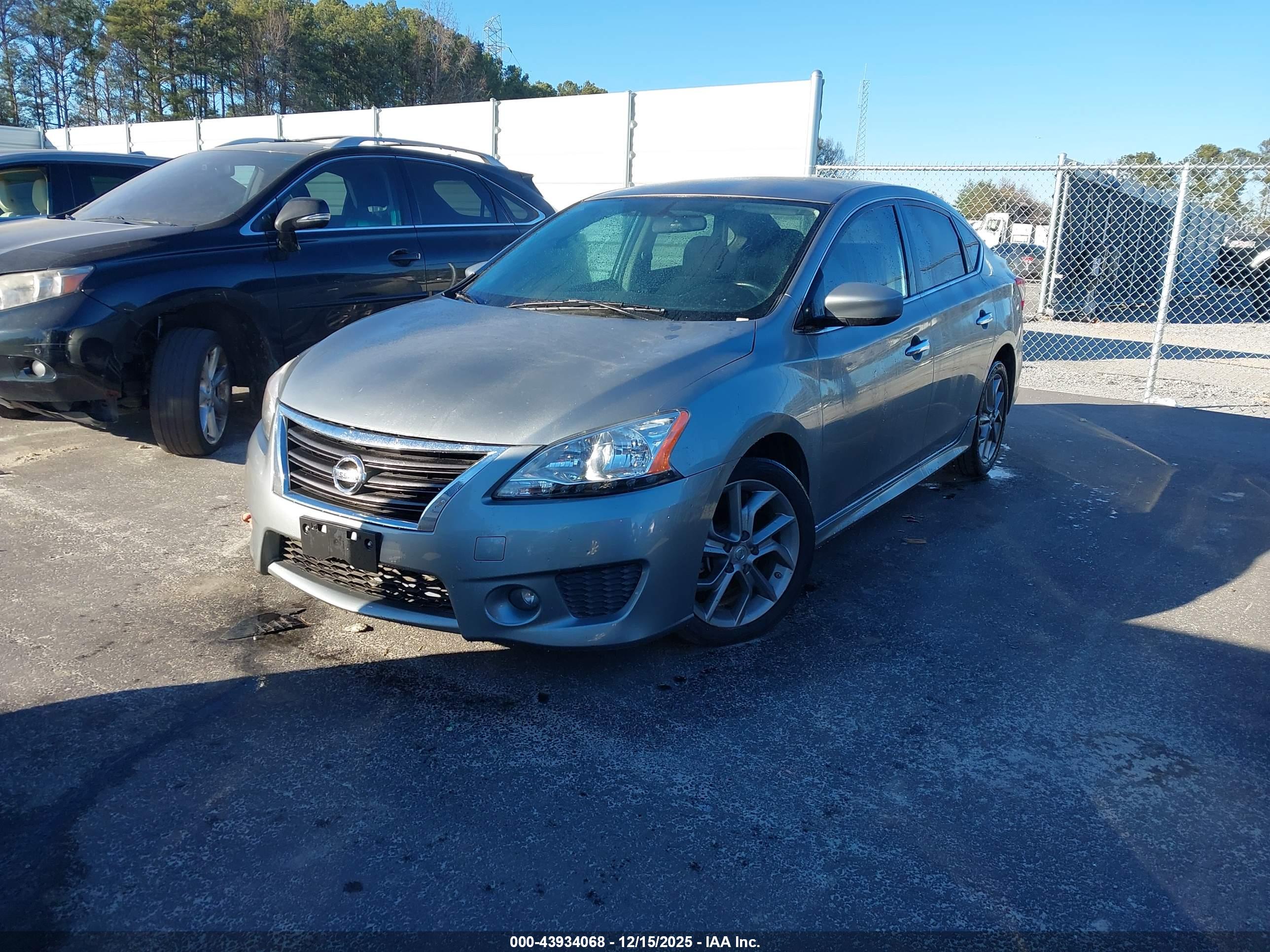 NISSAN SENTRA image 2