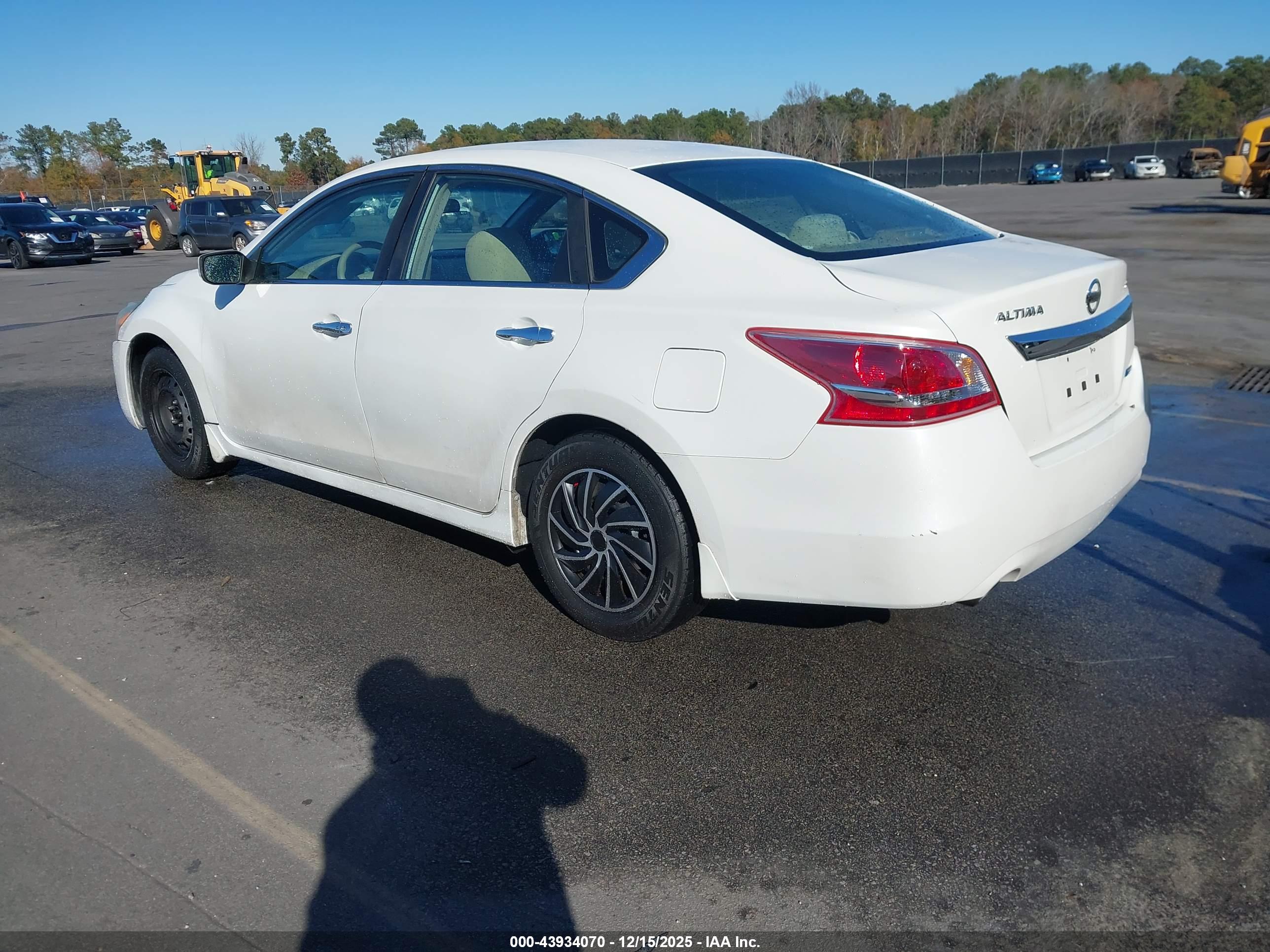 NISSAN ALTIMA image 3