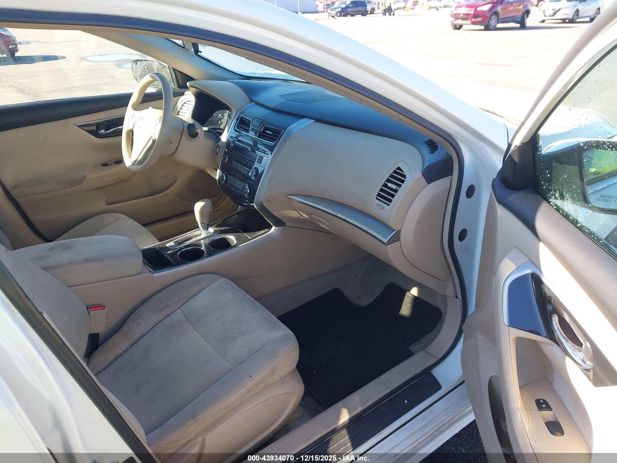 NISSAN ALTIMA image 5