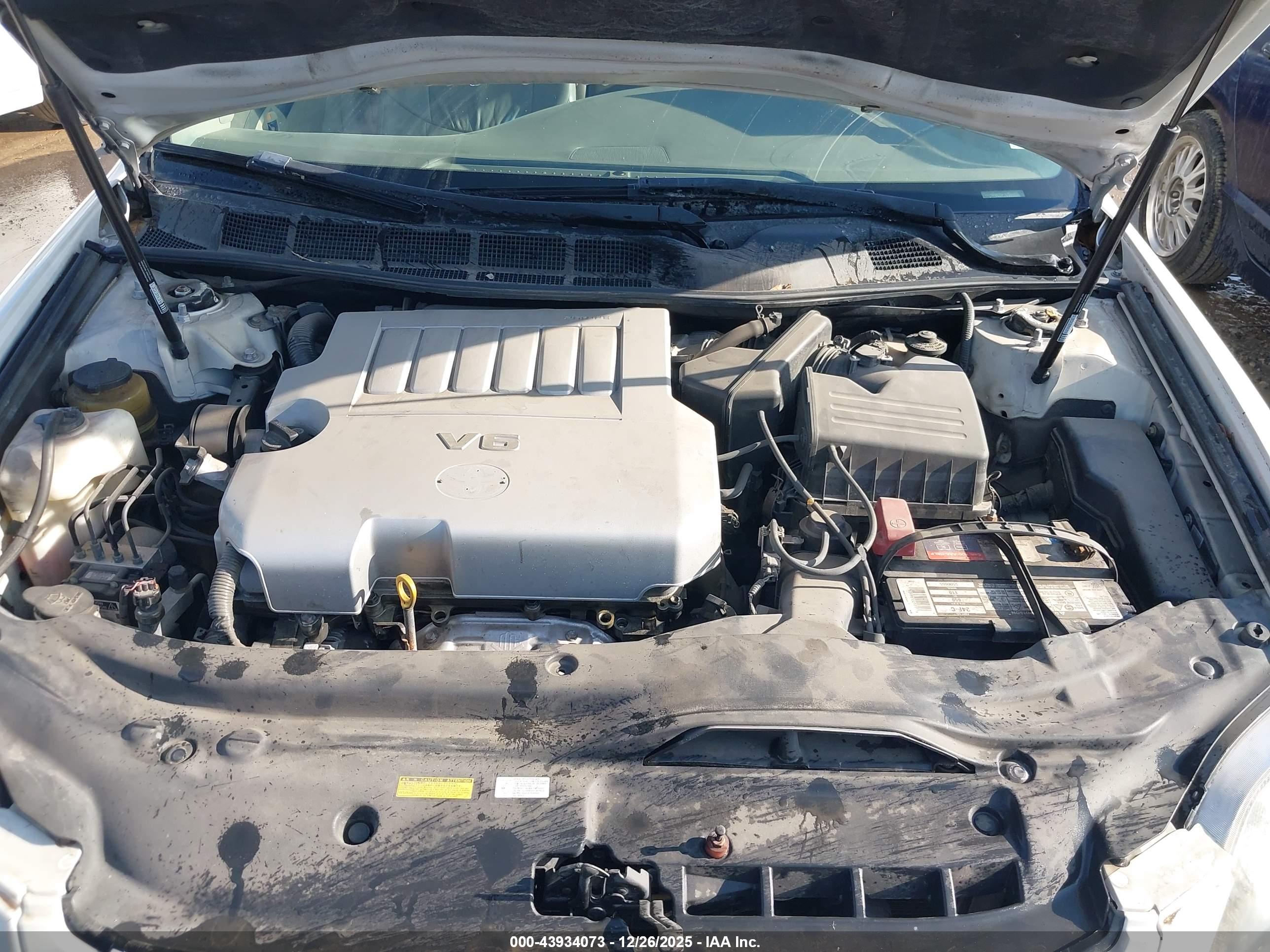 TOYOTA AVALON image 10