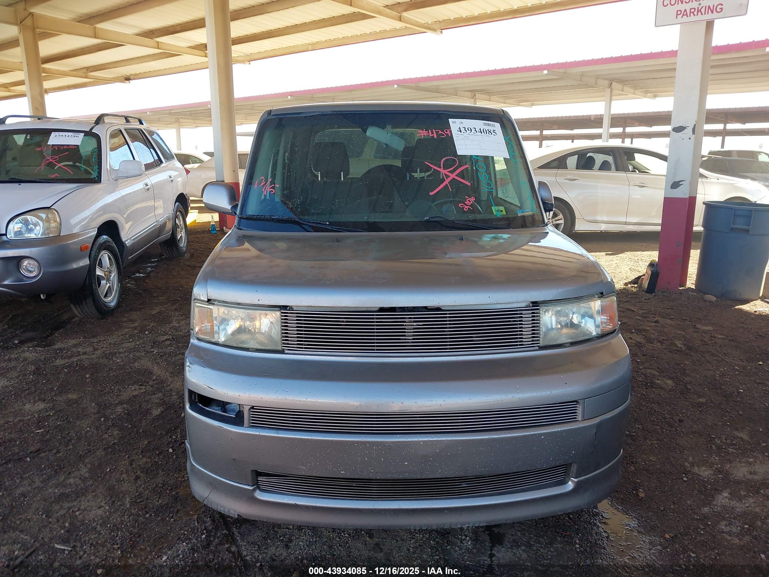 SCION XB image 6