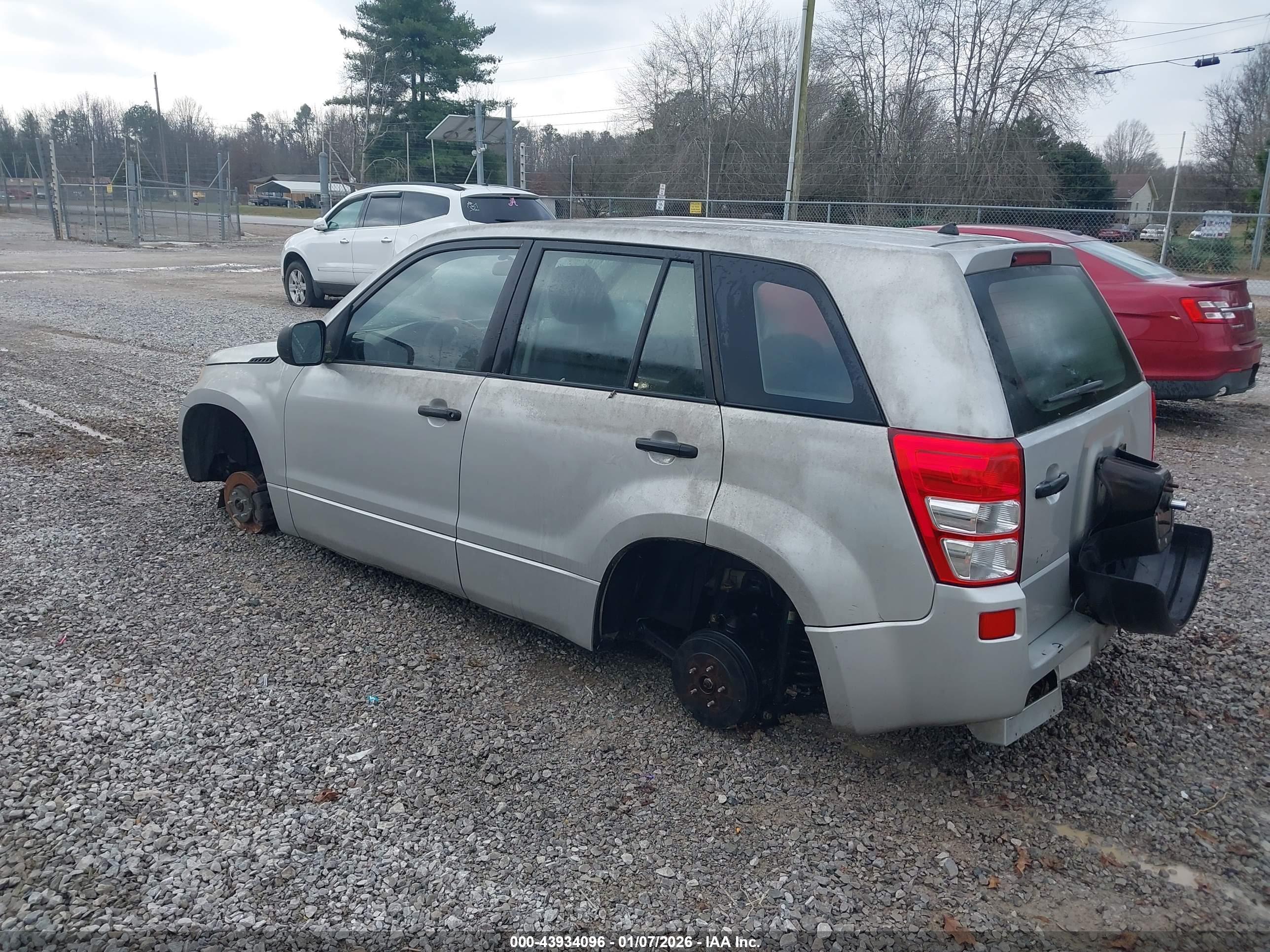 SUZUKI GRAND image 3