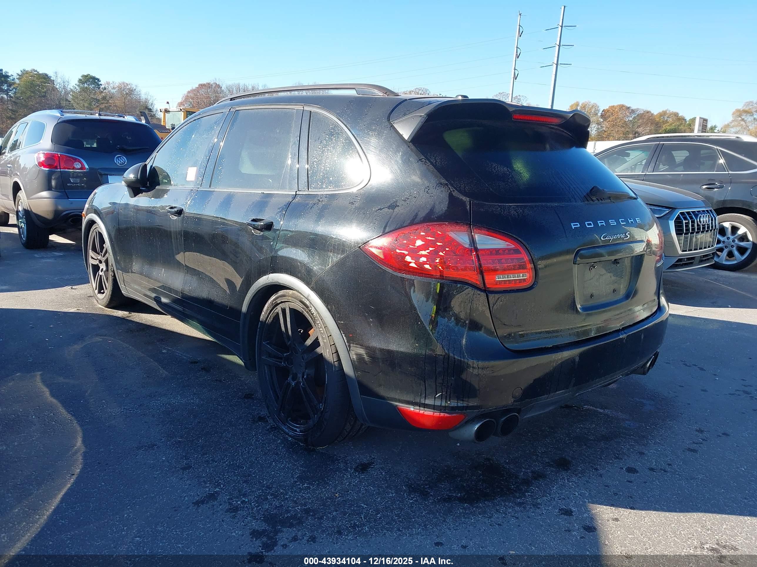PORSCHE CAYENNE image 3