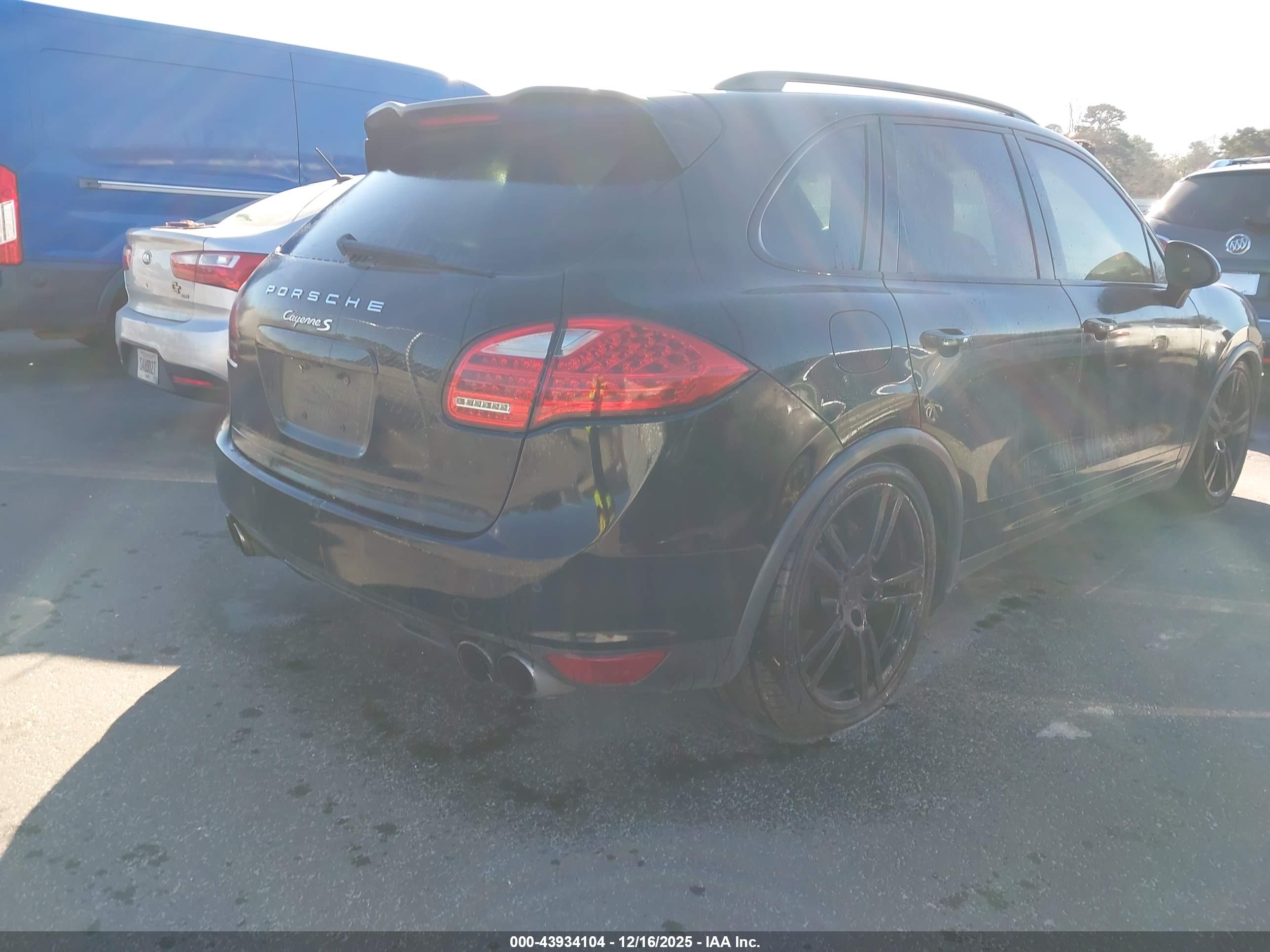 PORSCHE CAYENNE image 4