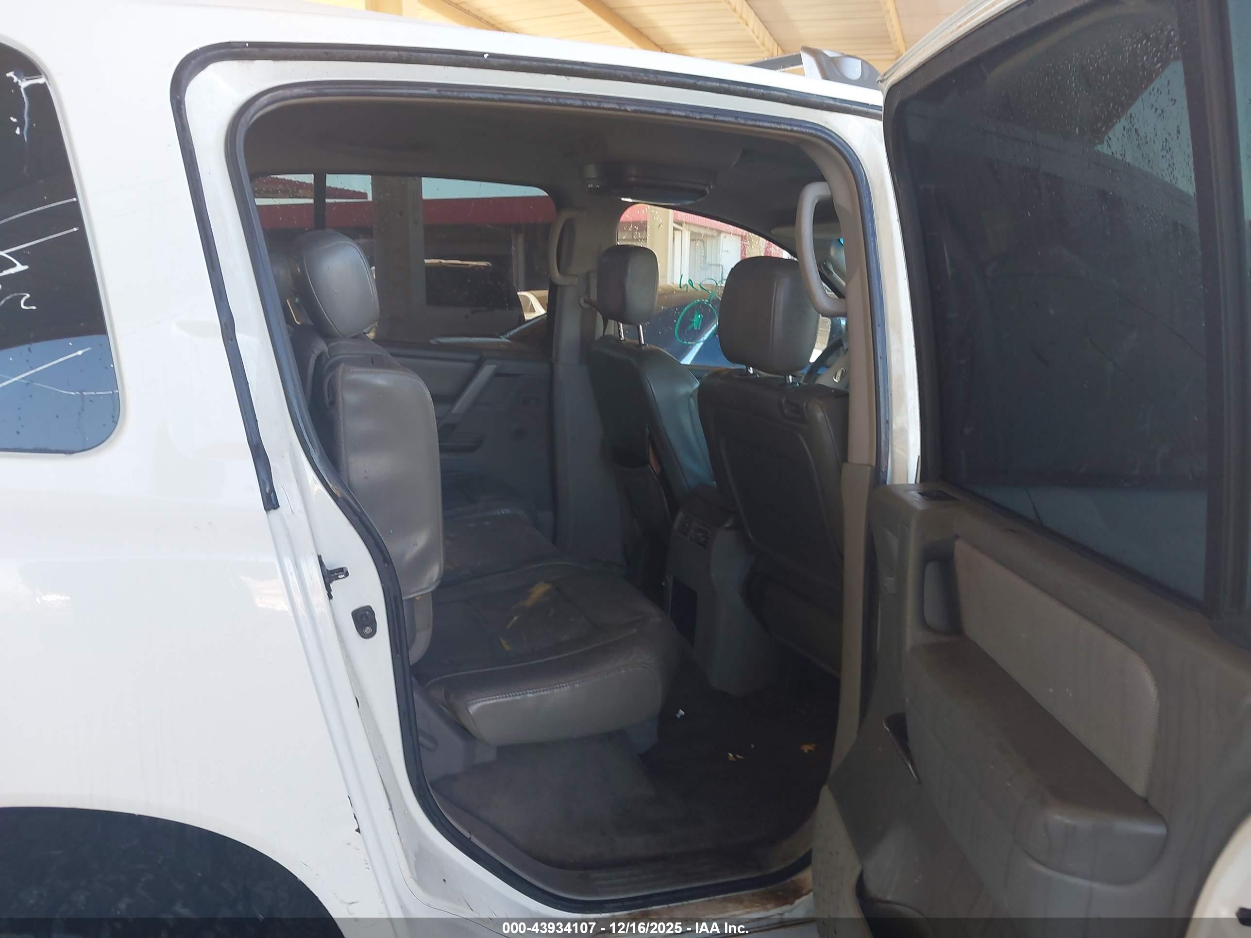 NISSAN PATHFINDER image 8
