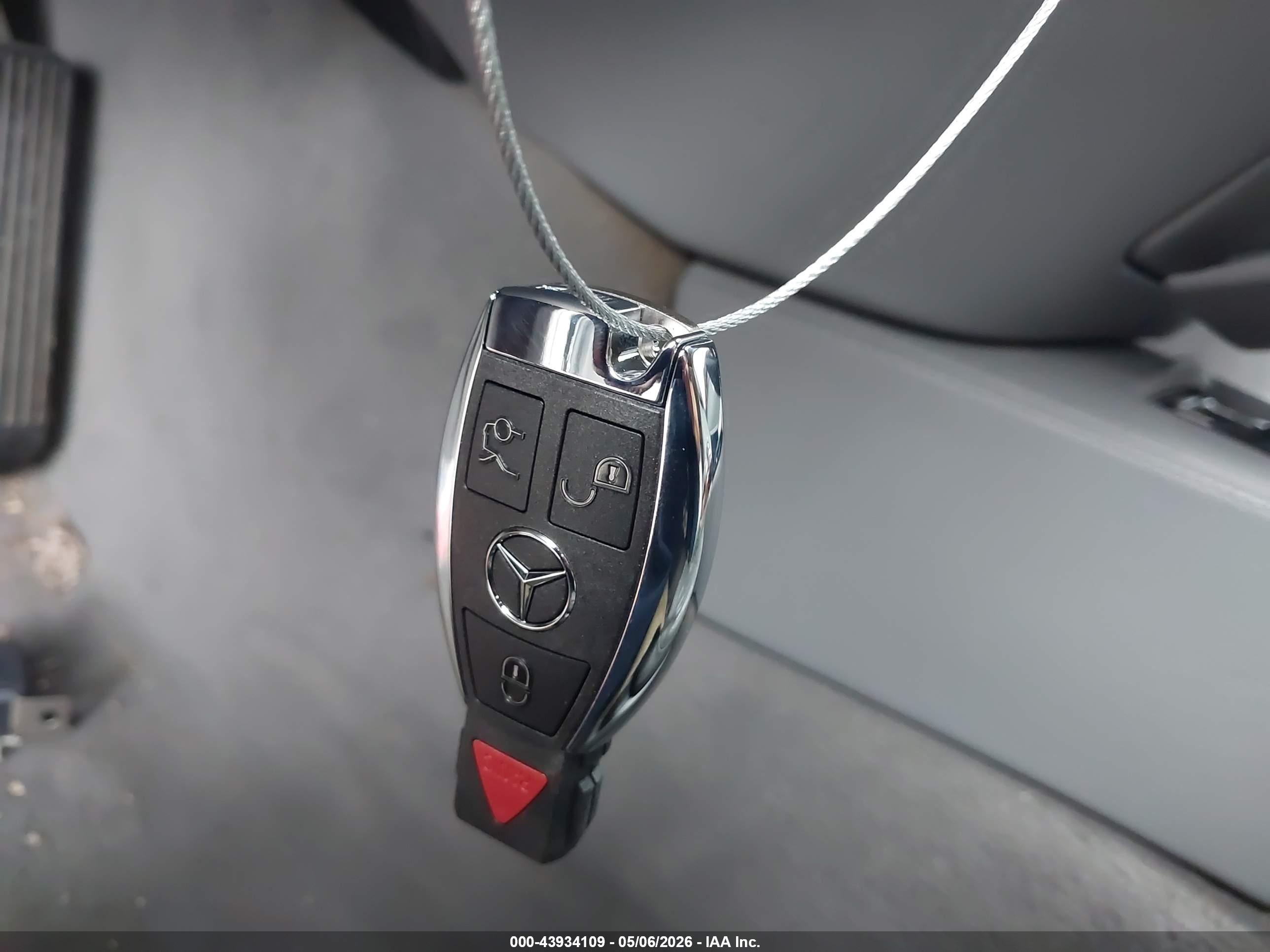 MERCEDES-BENZ S image 11