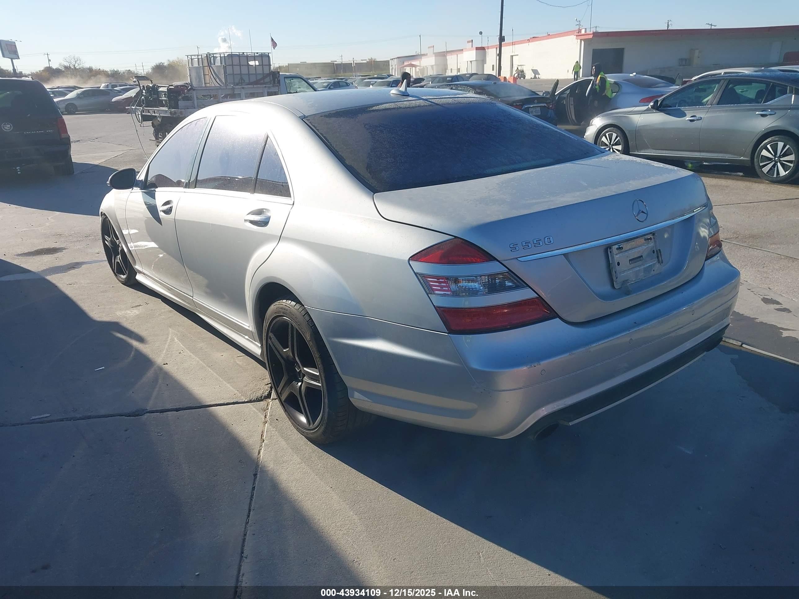 MERCEDES-BENZ S image 3