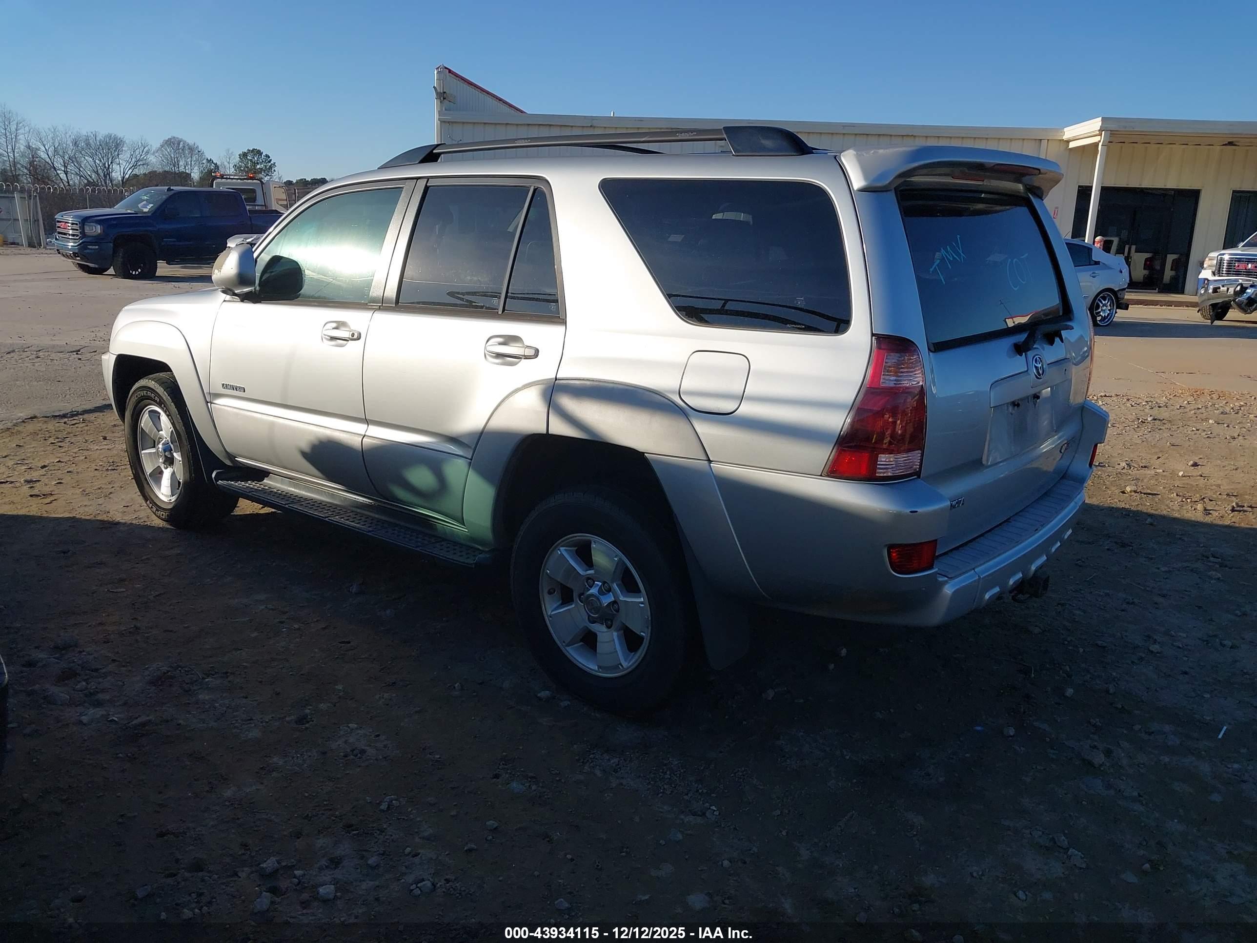 TOYOTA 4RUNNER image 3