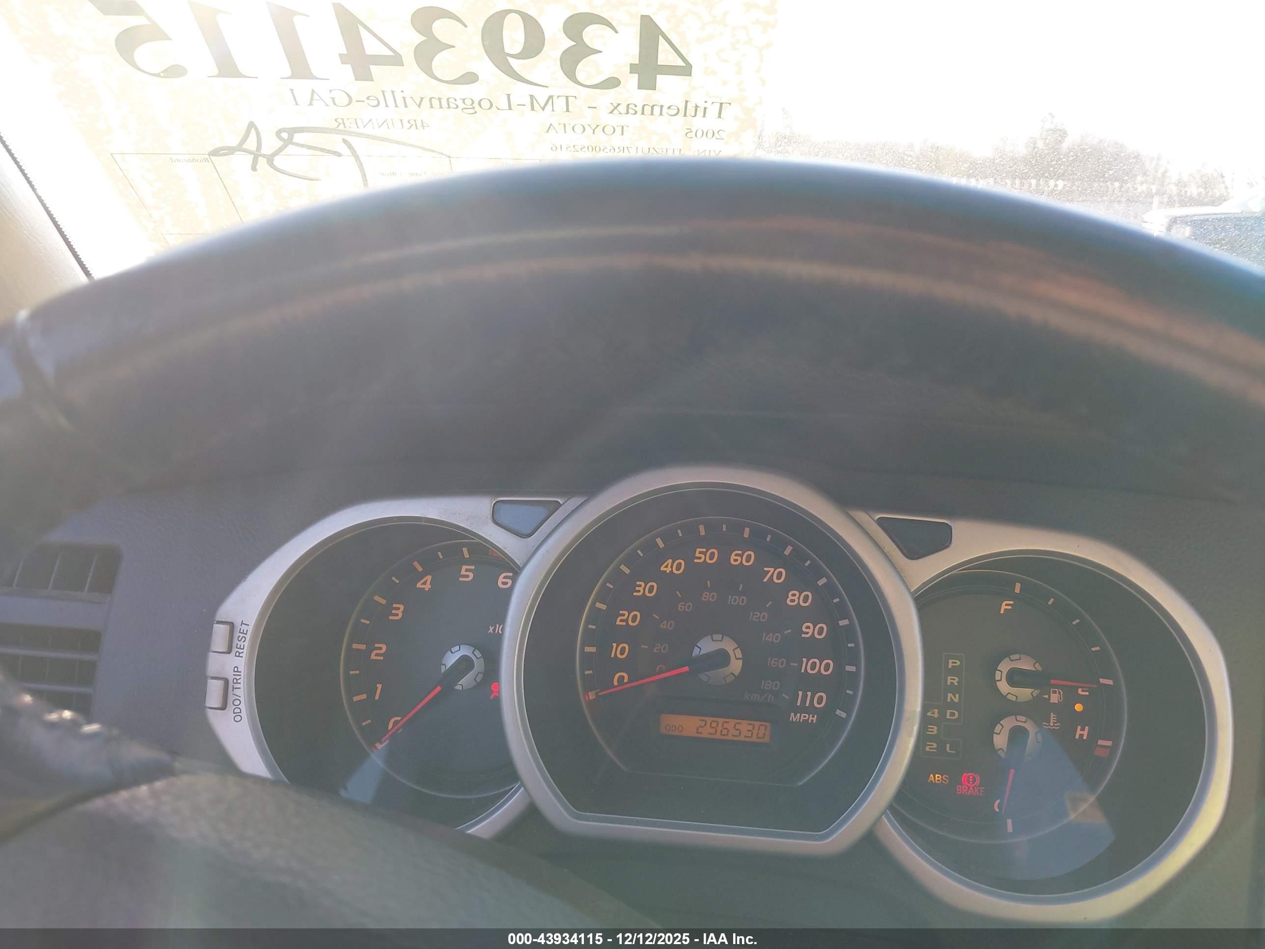 TOYOTA 4RUNNER image 7