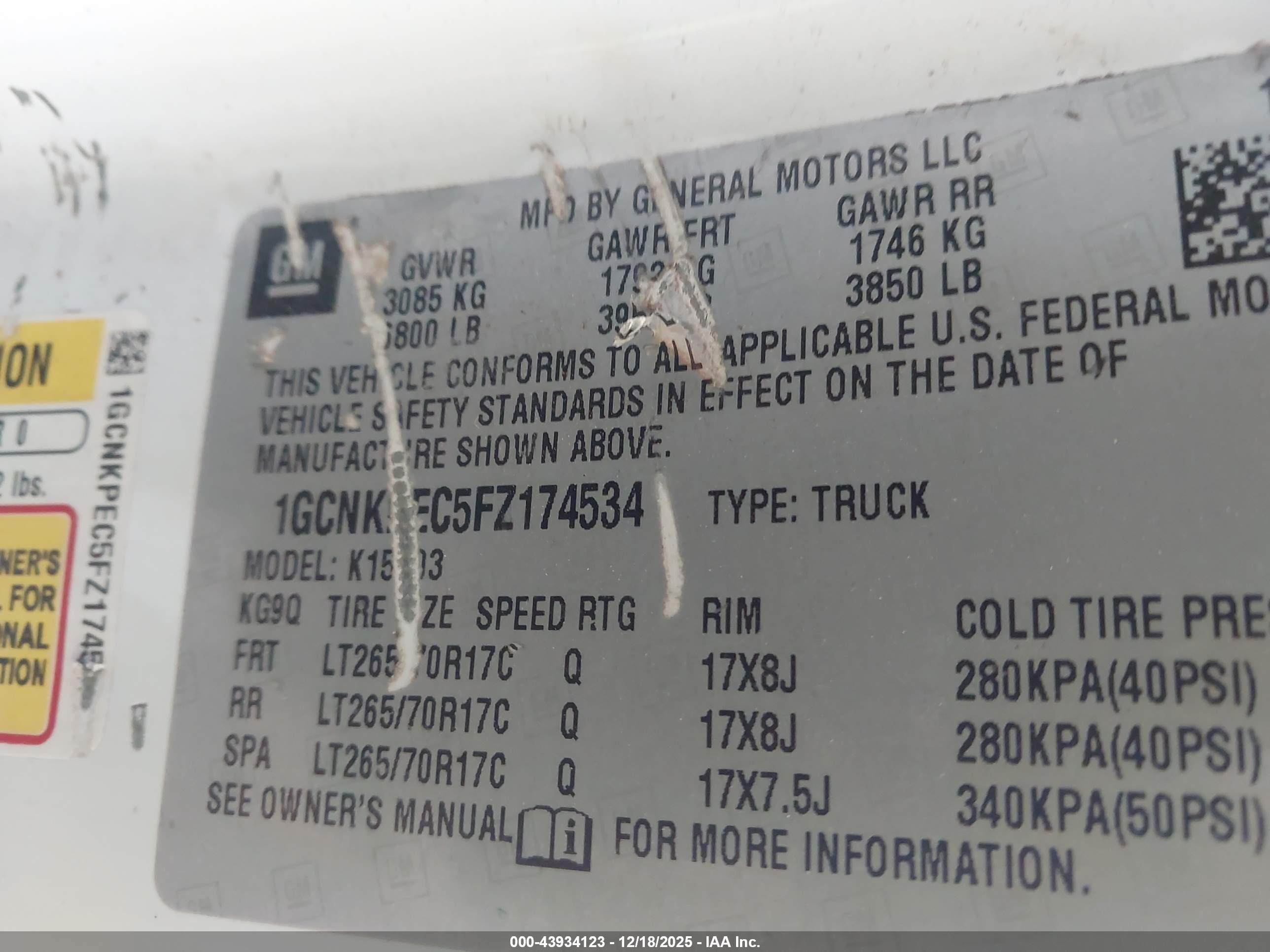 CHEVROLET SILVERADO image 9