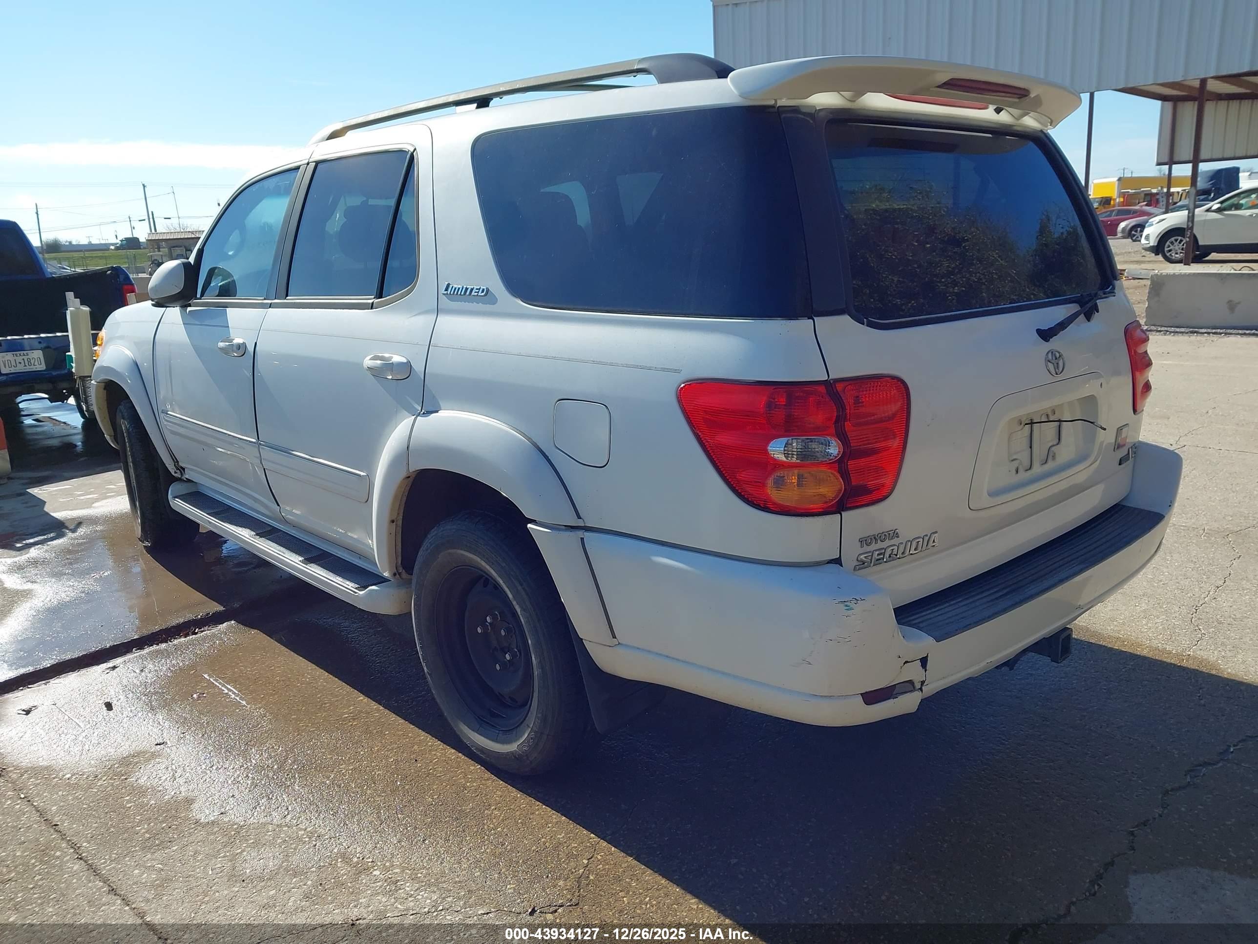 TOYOTA SEQUOIA image 3