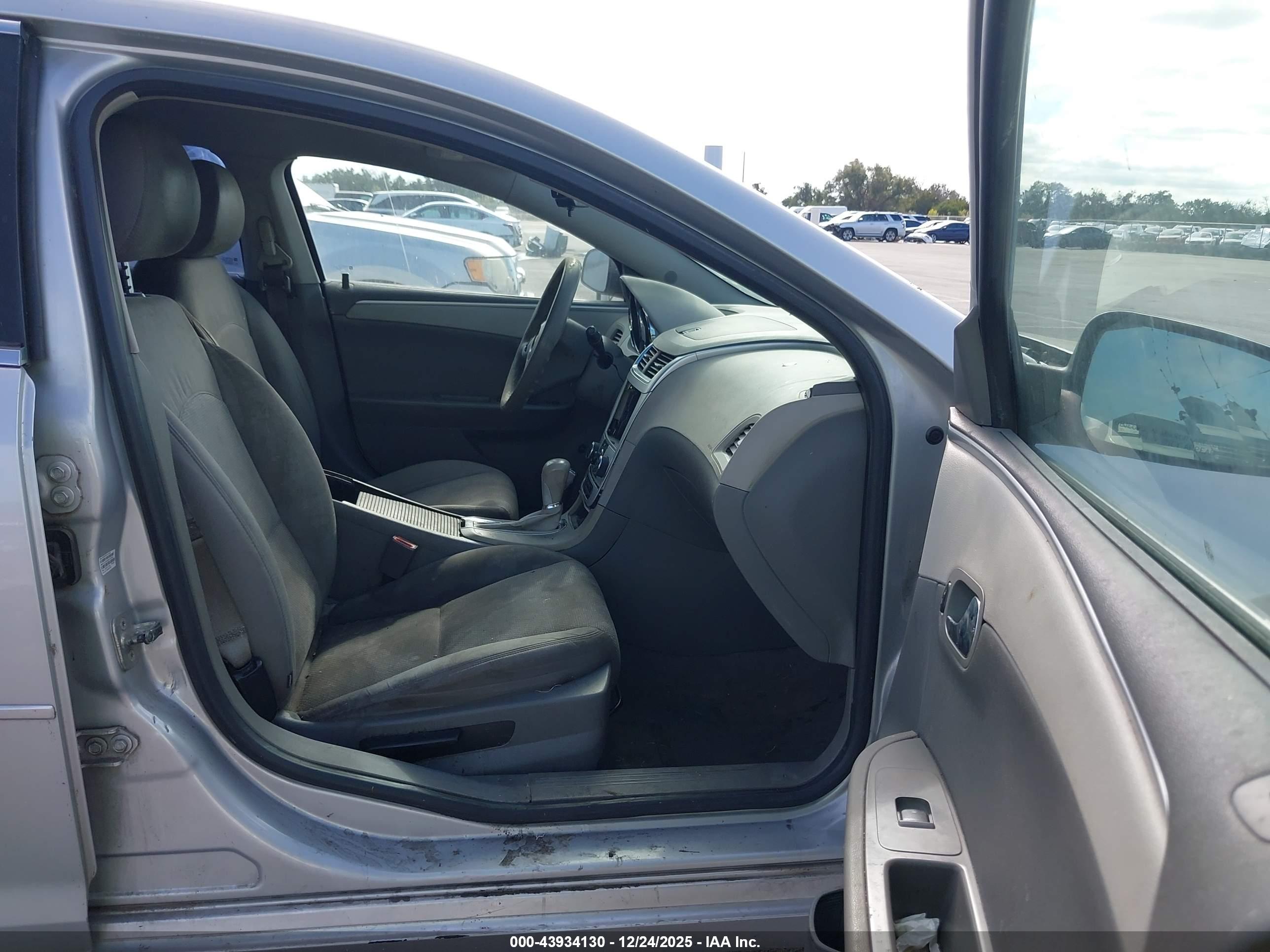 CHEVROLET MALIBU image 5