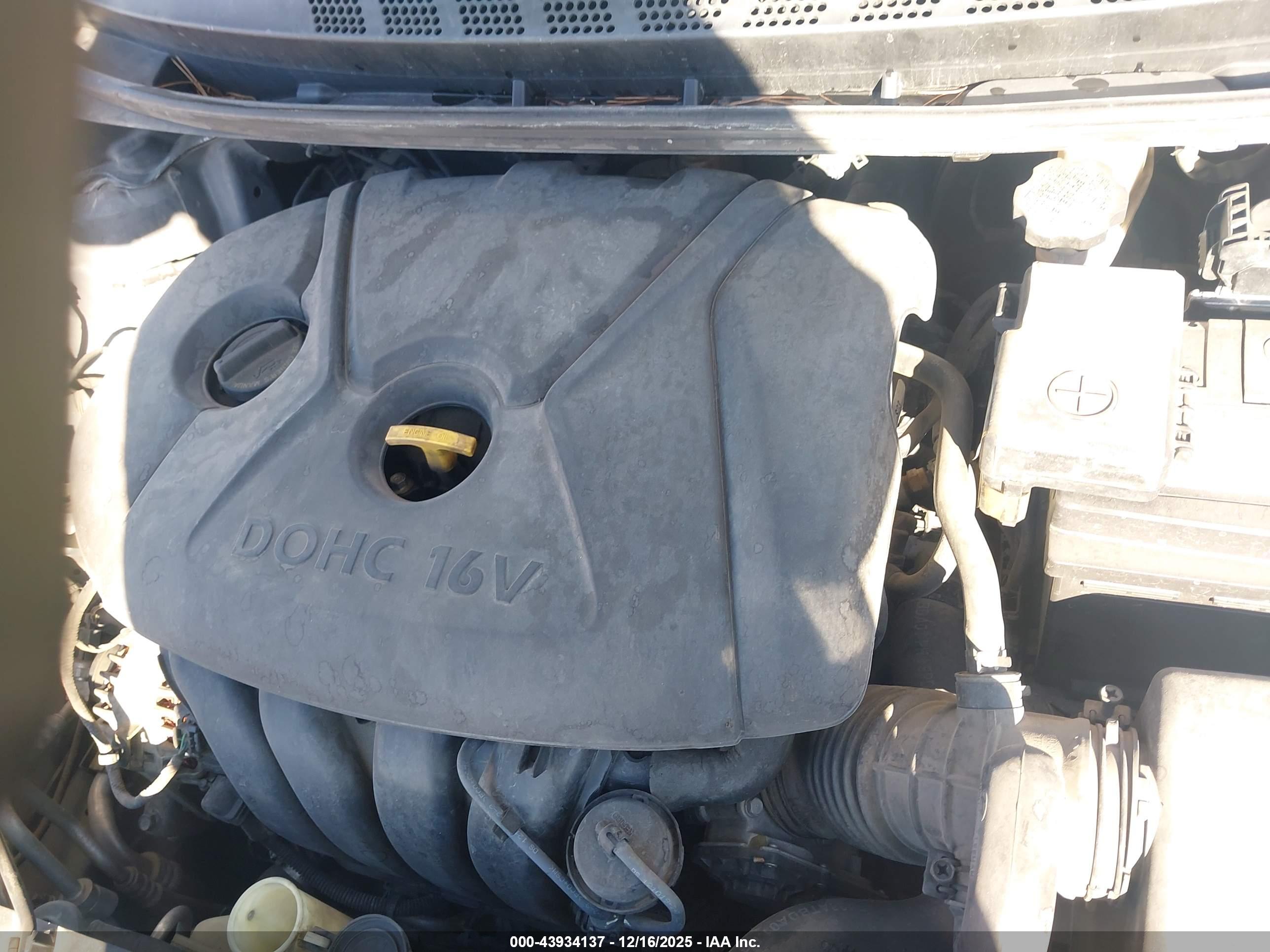 HYUNDAI ELANTRA image 10