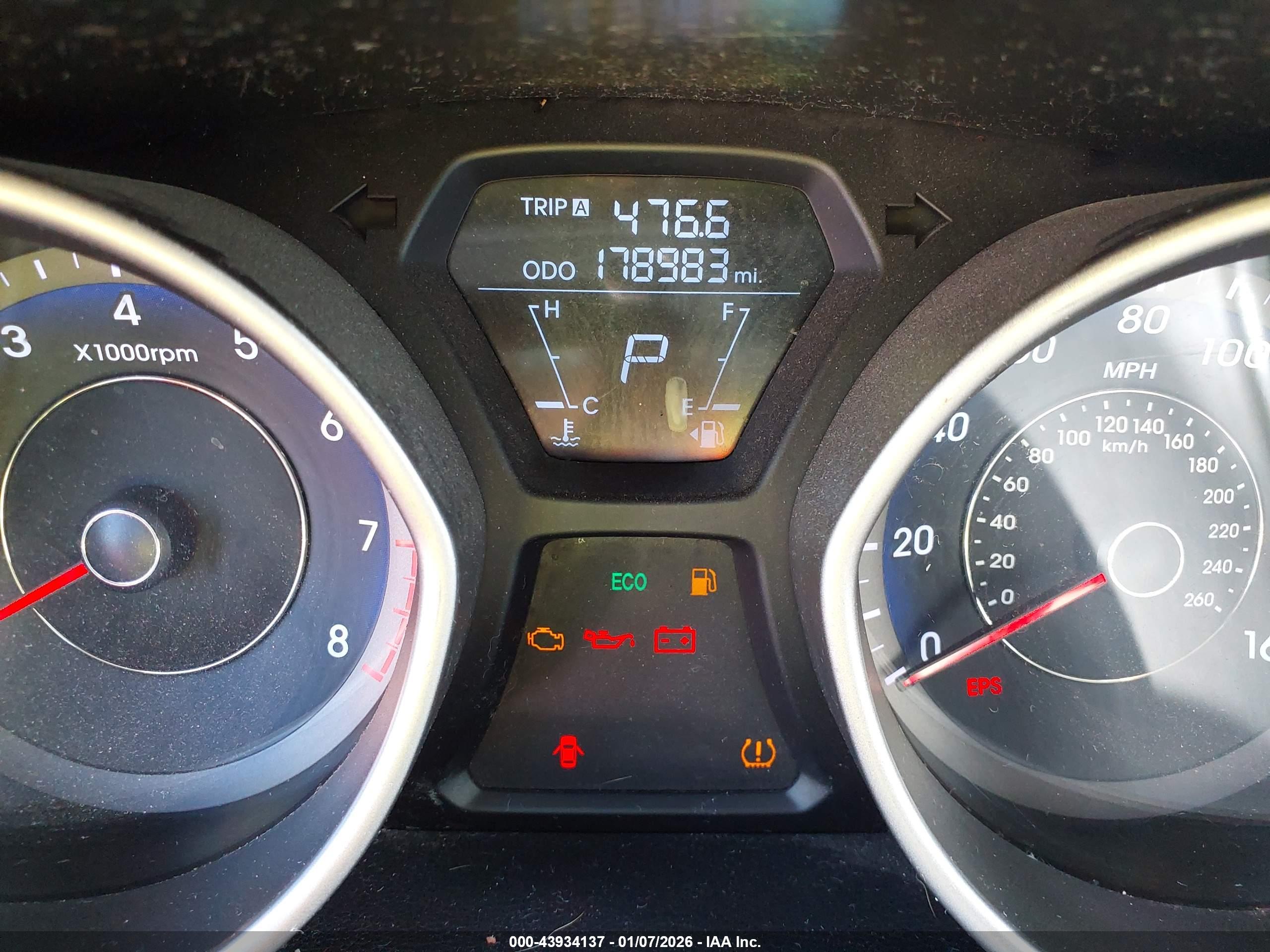 HYUNDAI ELANTRA image 7