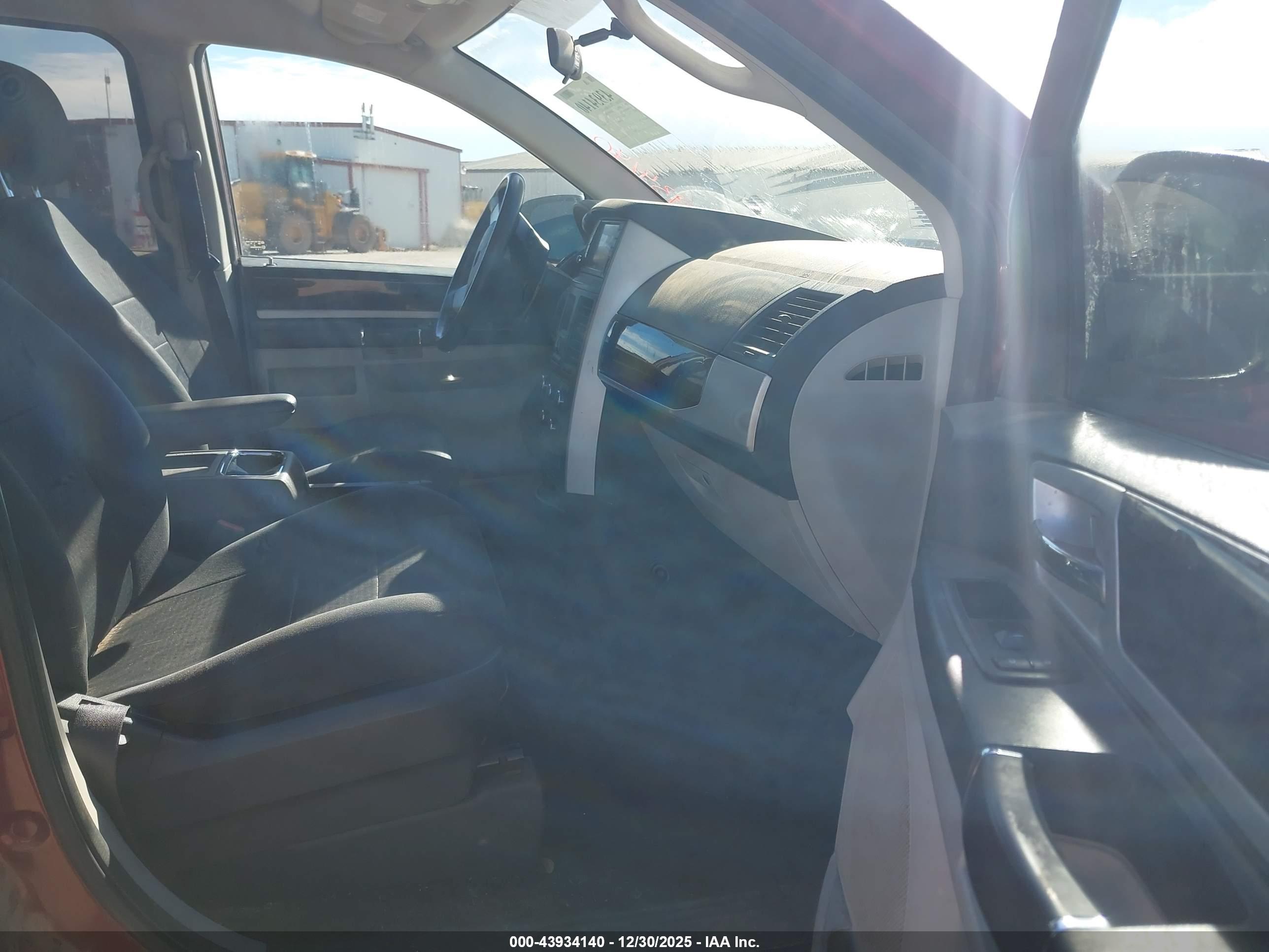 DODGE GRAND image 5
