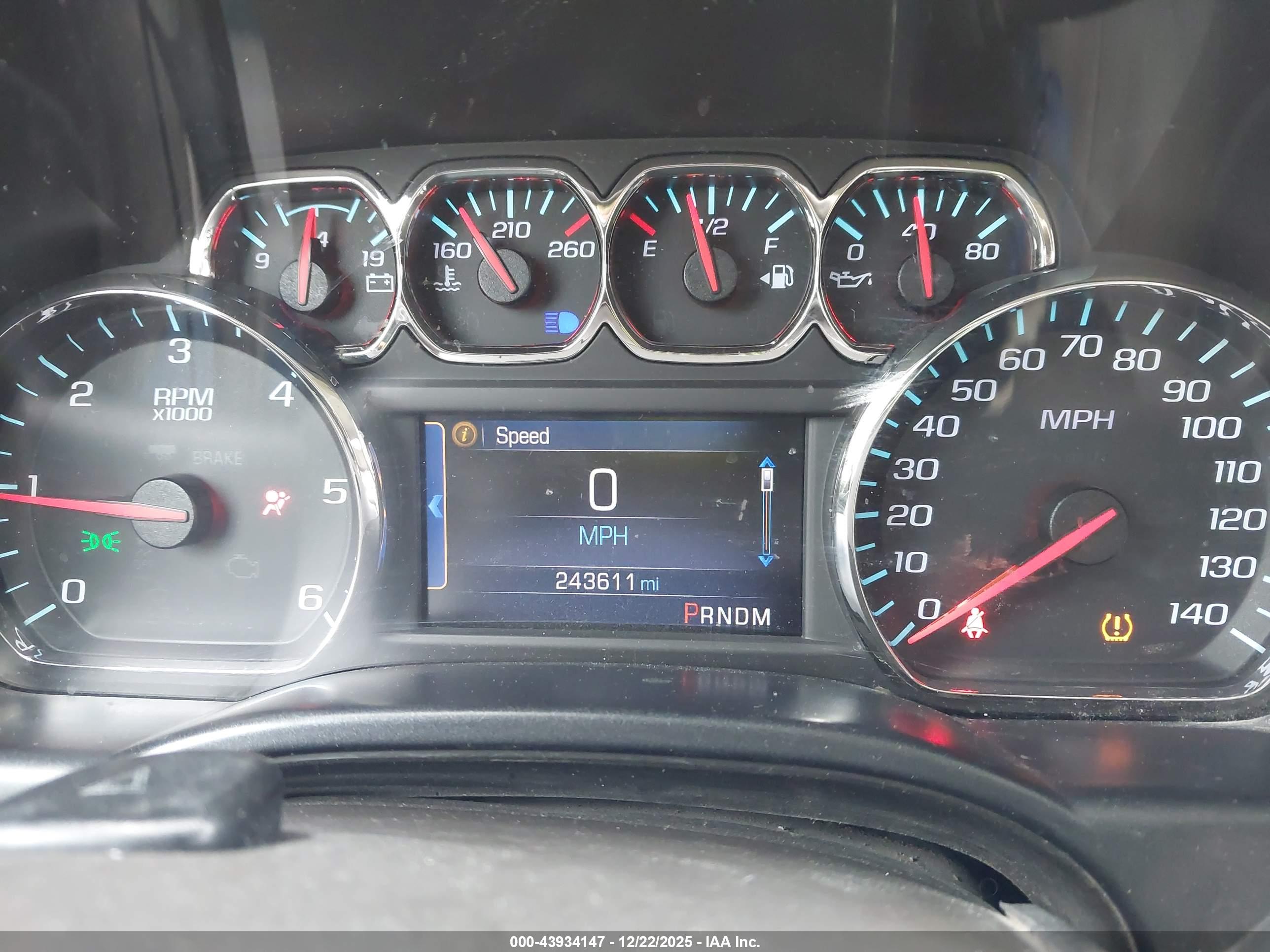 CHEVROLET SILVERADO image 7