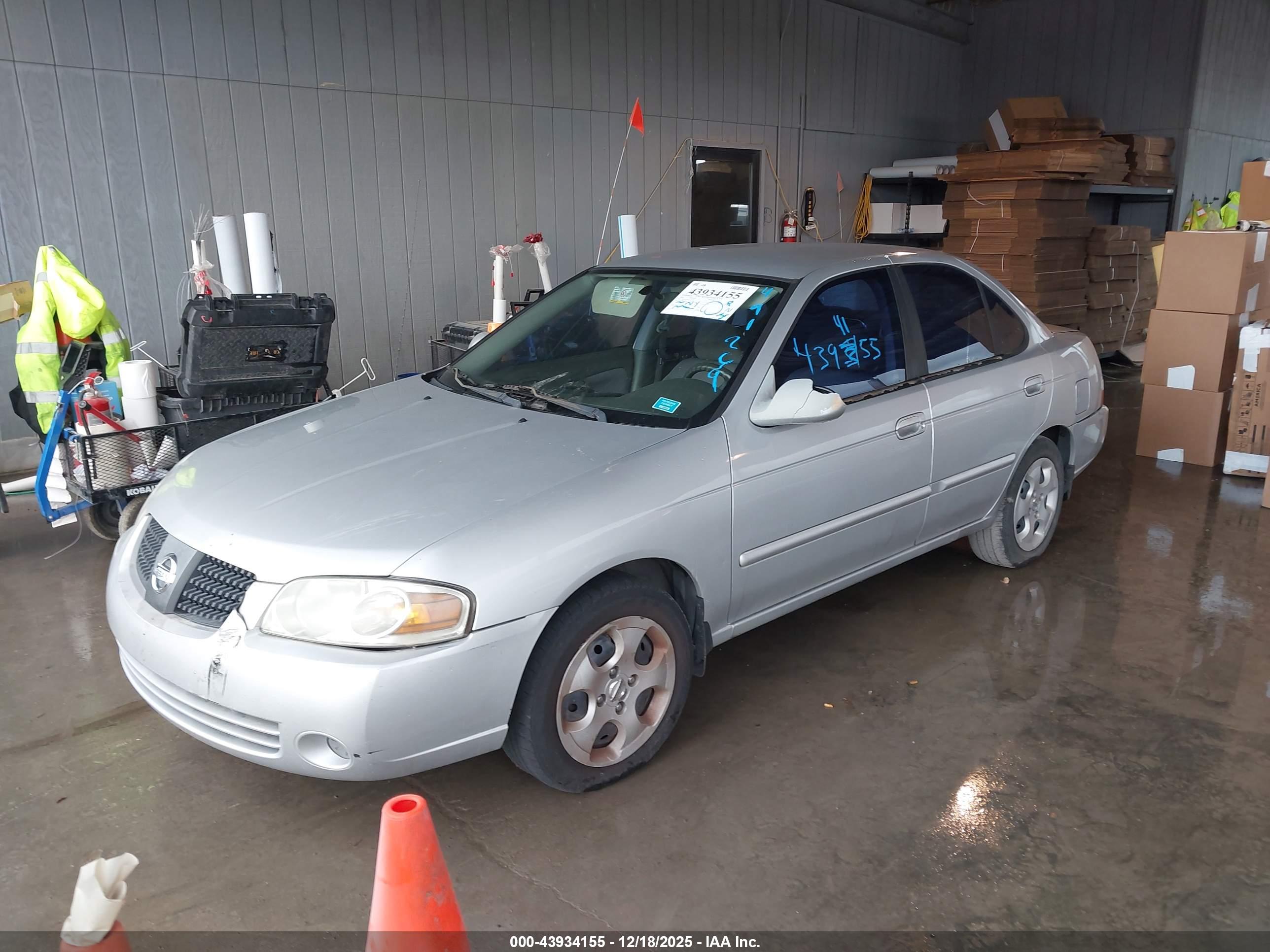 NISSAN SENTRA image 2