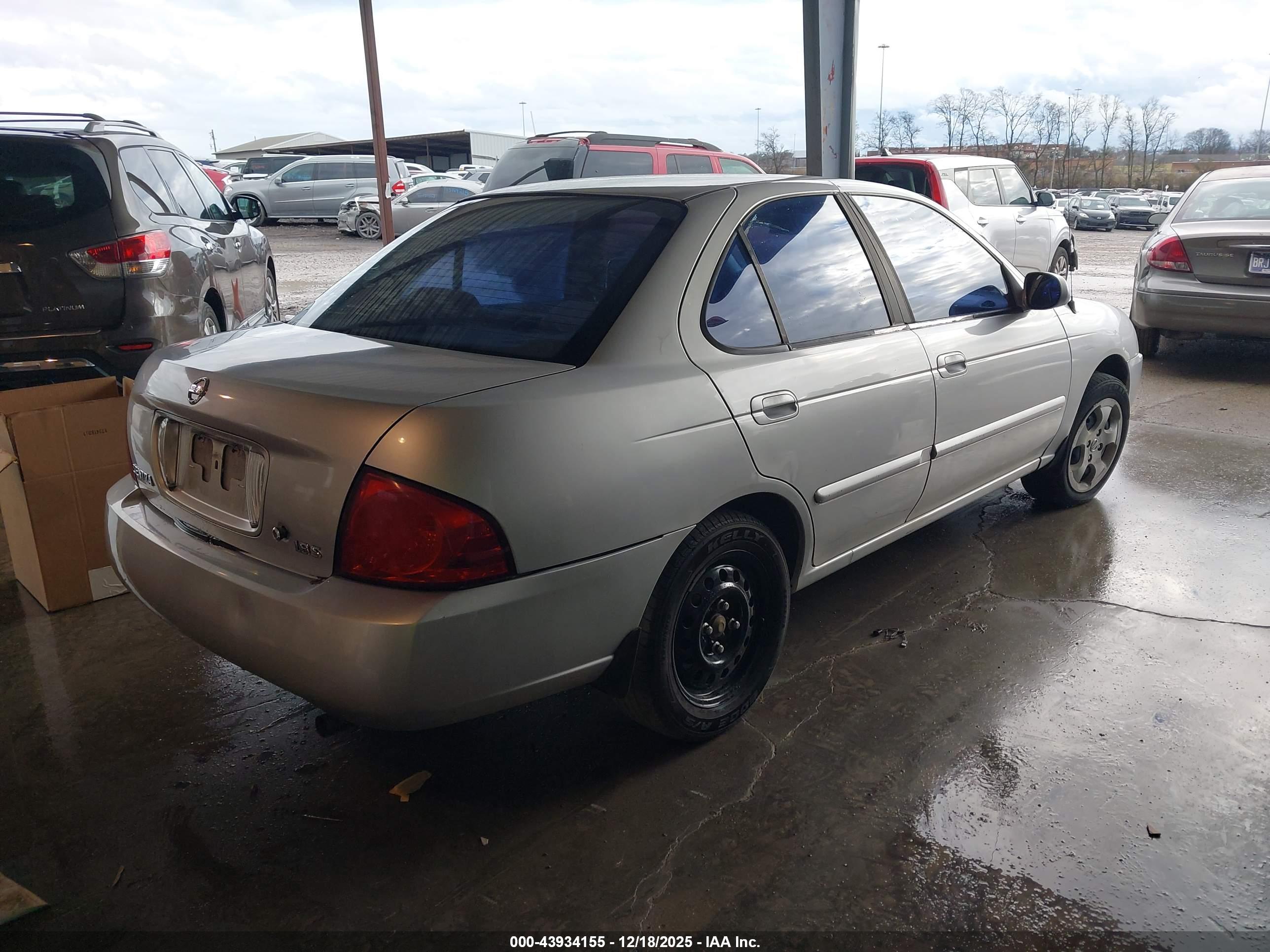 NISSAN SENTRA image 4