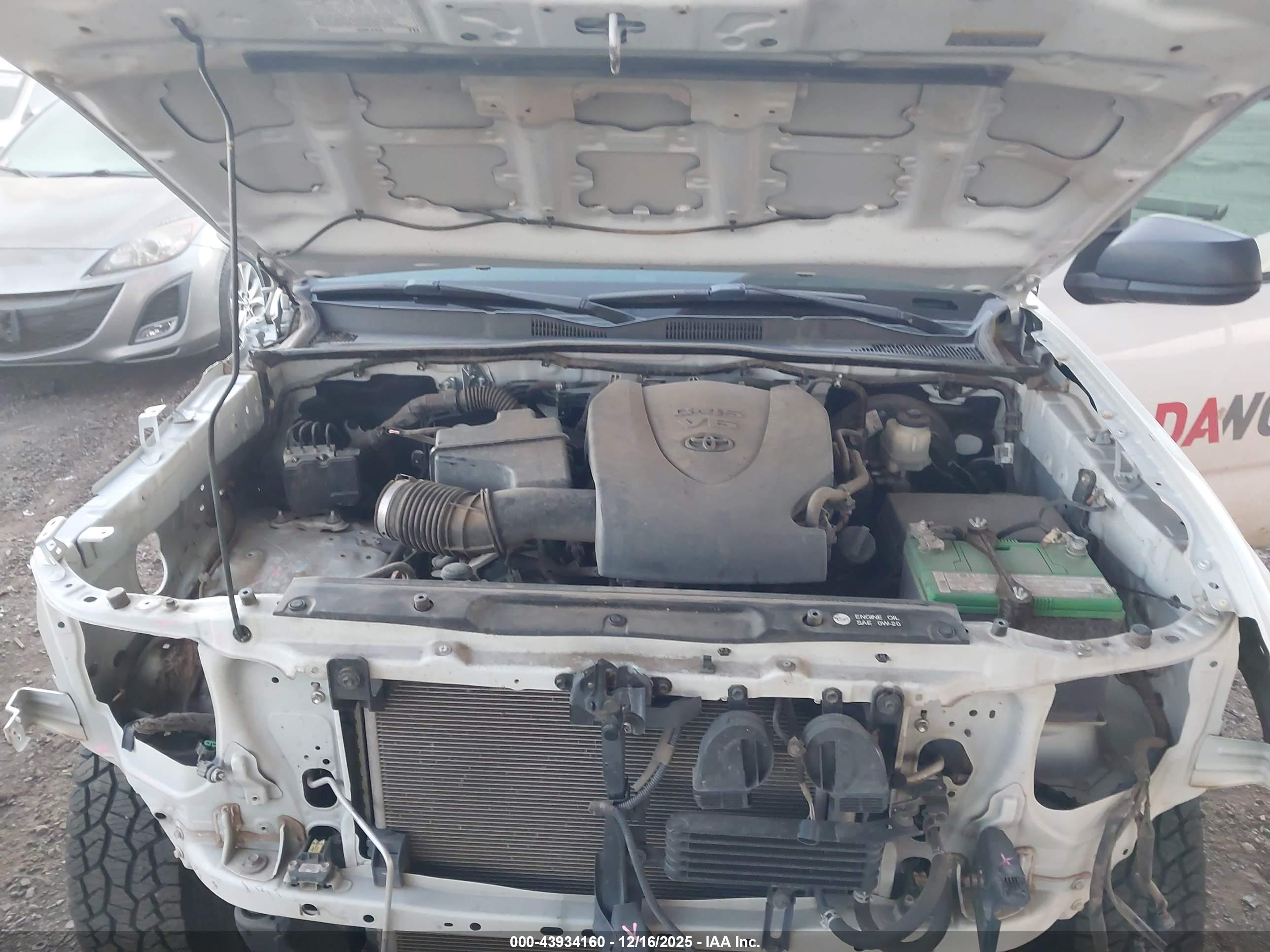 TOYOTA TACOMA image 10
