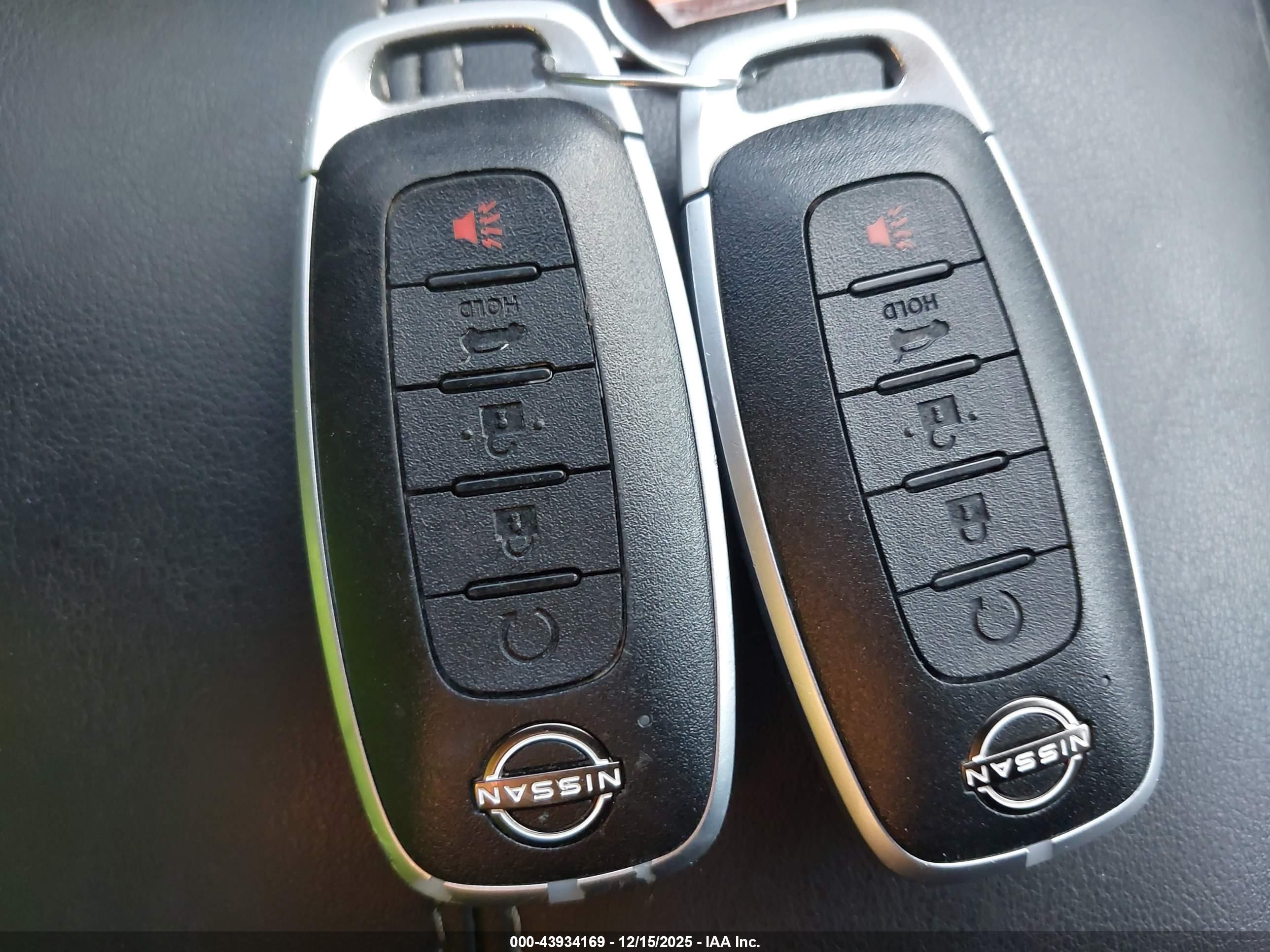 NISSAN PATHFINDER image 11