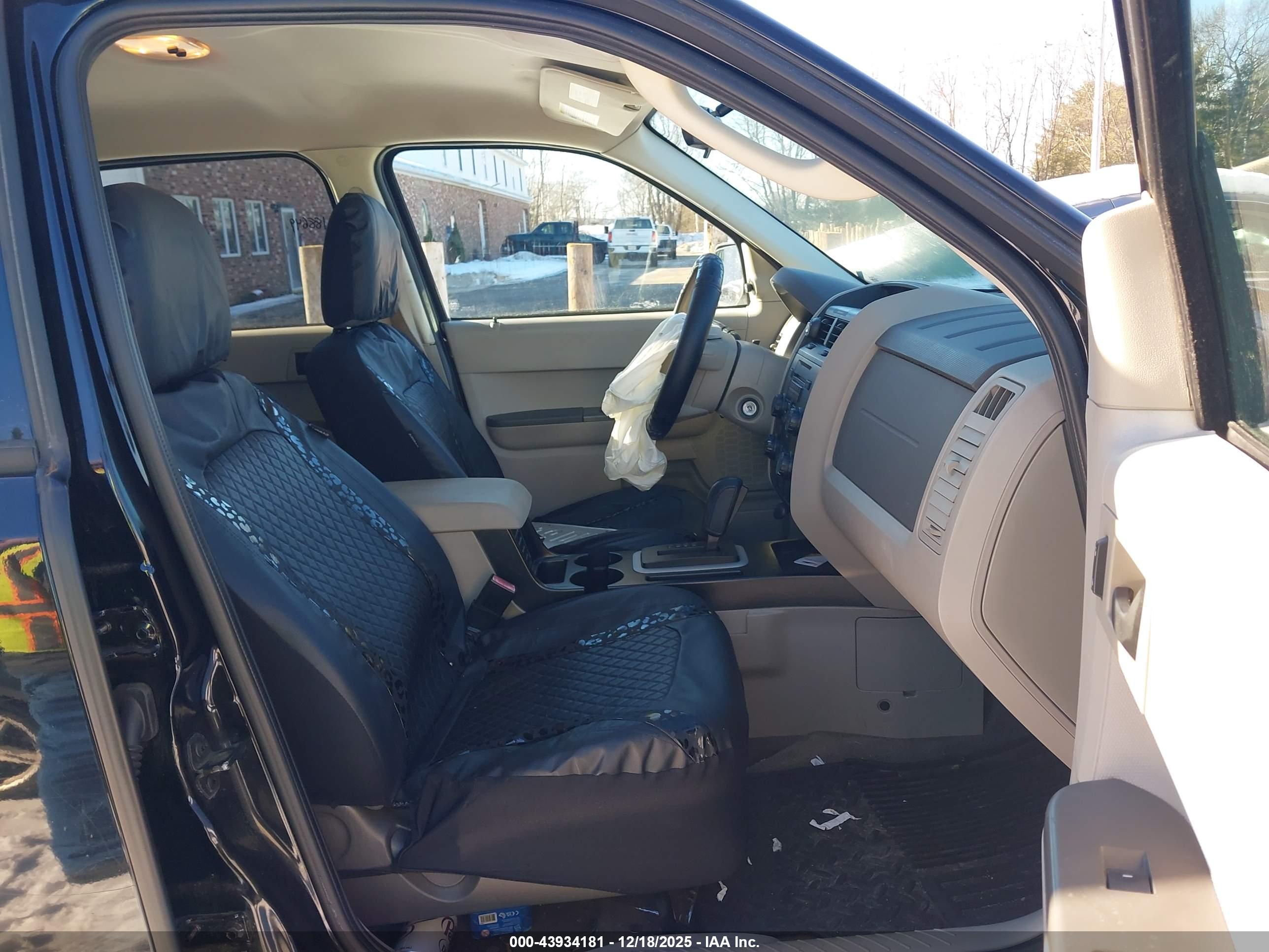 FORD ESCAPE image 5
