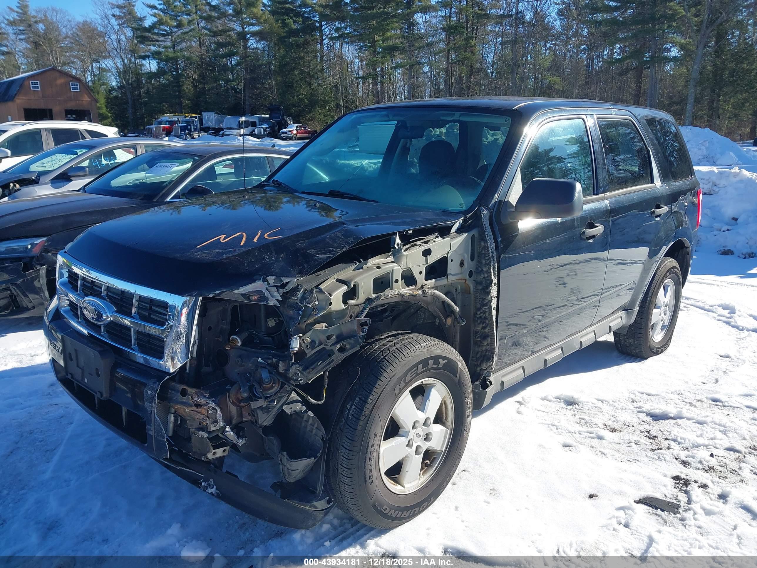 FORD ESCAPE image 6