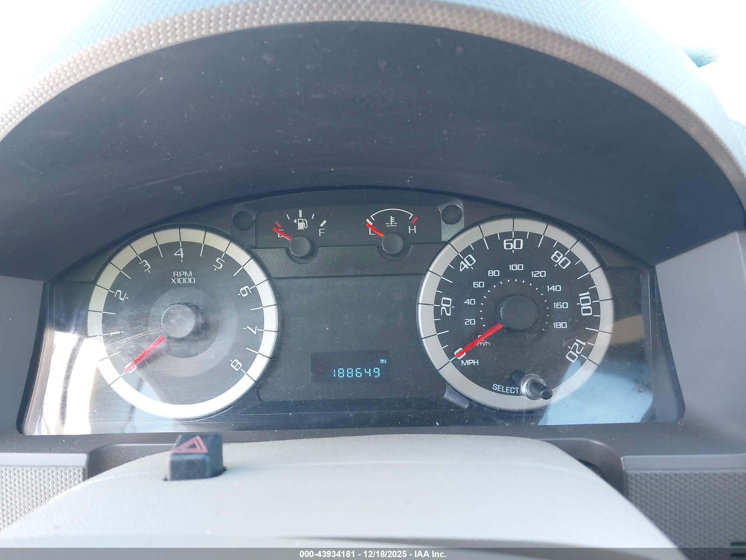FORD ESCAPE image 7