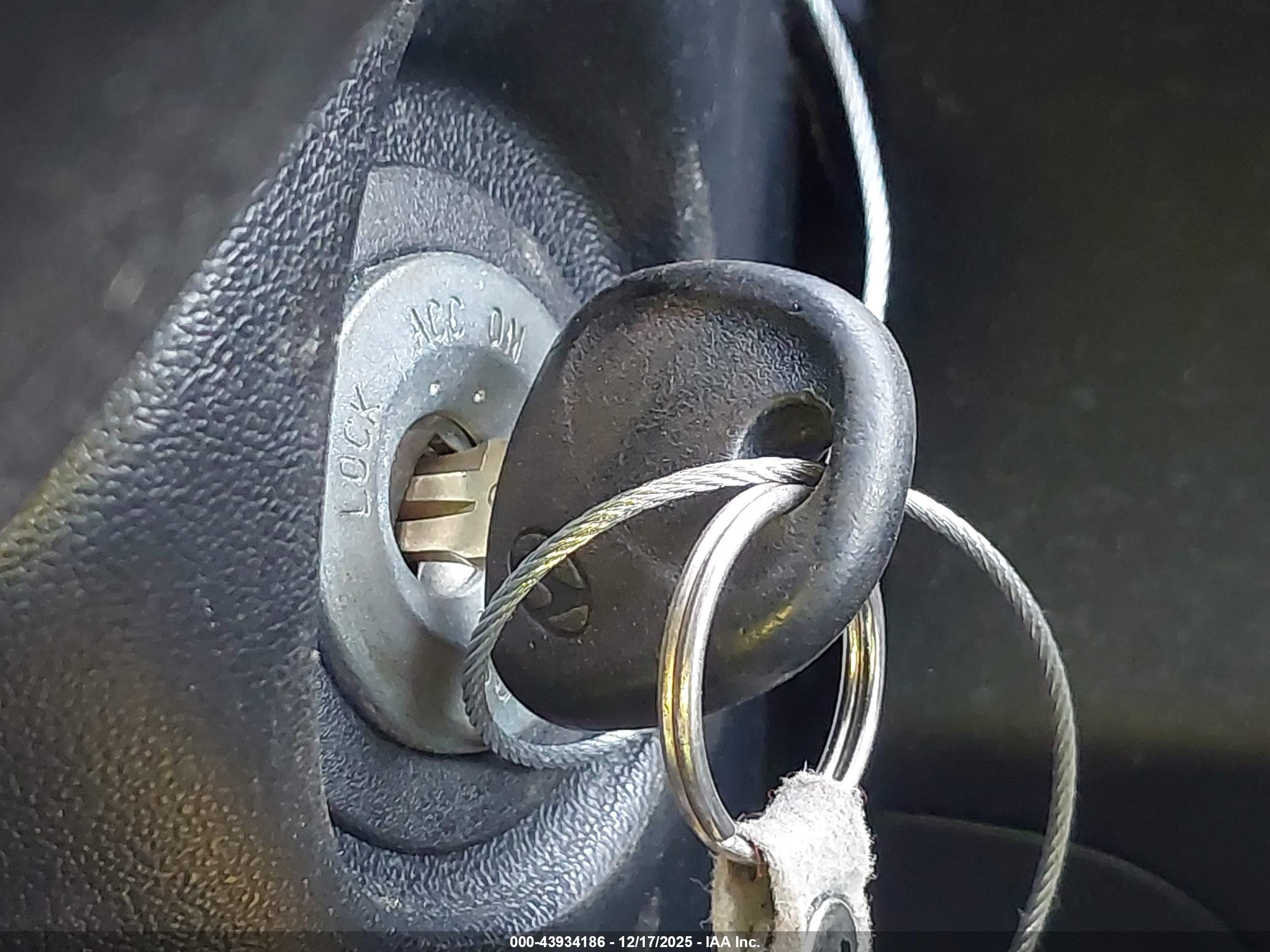 HYUNDAI TUCSON image 11