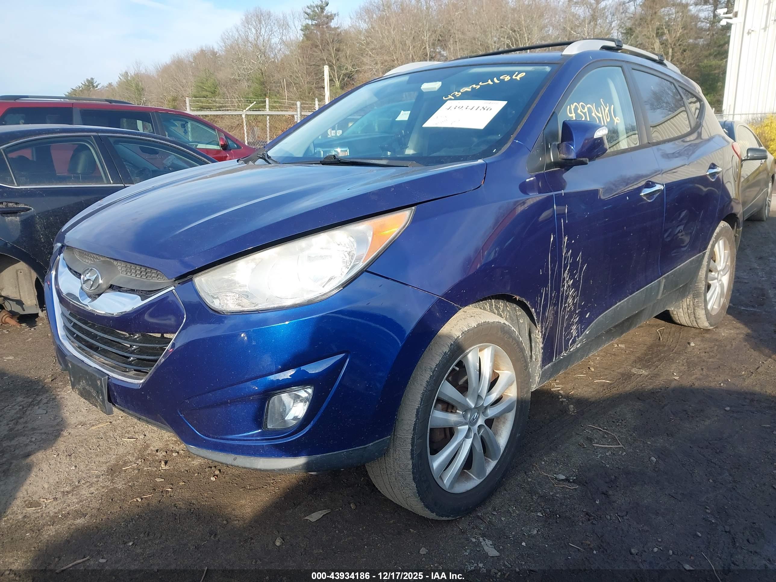 HYUNDAI TUCSON image 2