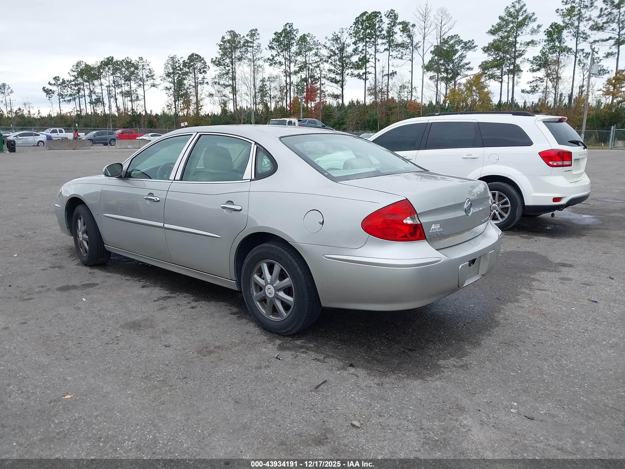 BUICK LACROSSE image 3