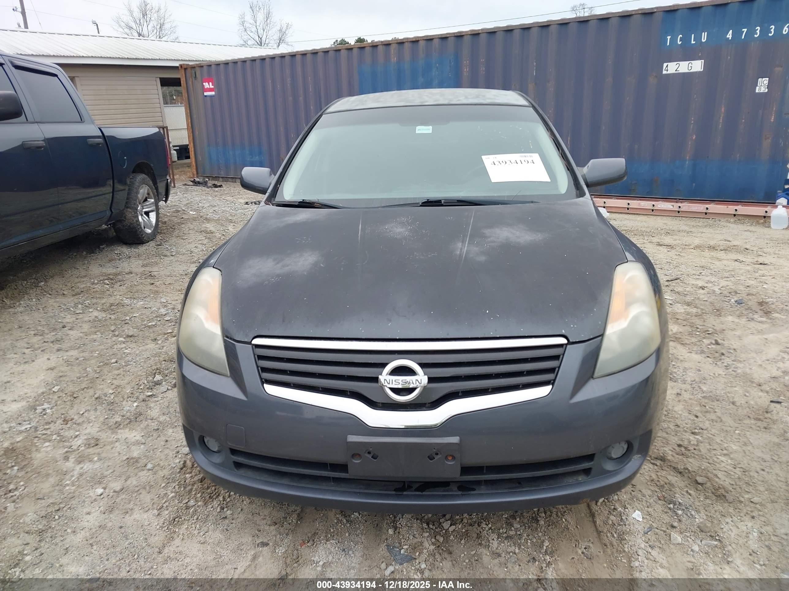 NISSAN ALTIMA image 6