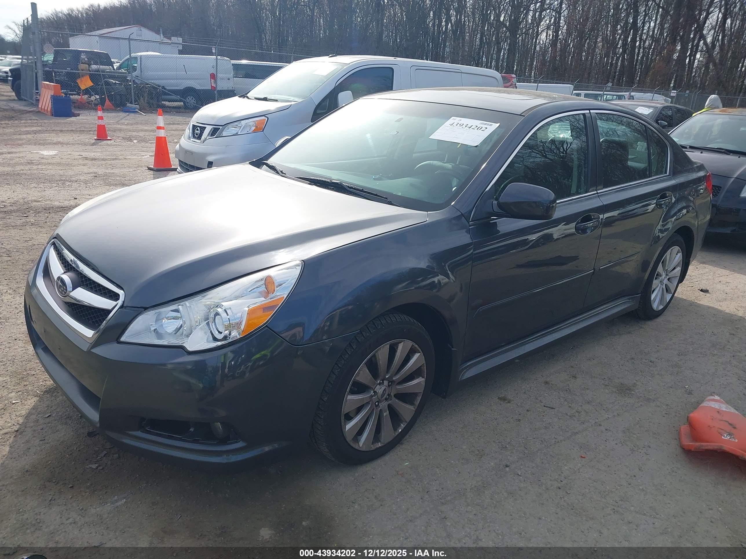 SUBARU LEGACY image 2