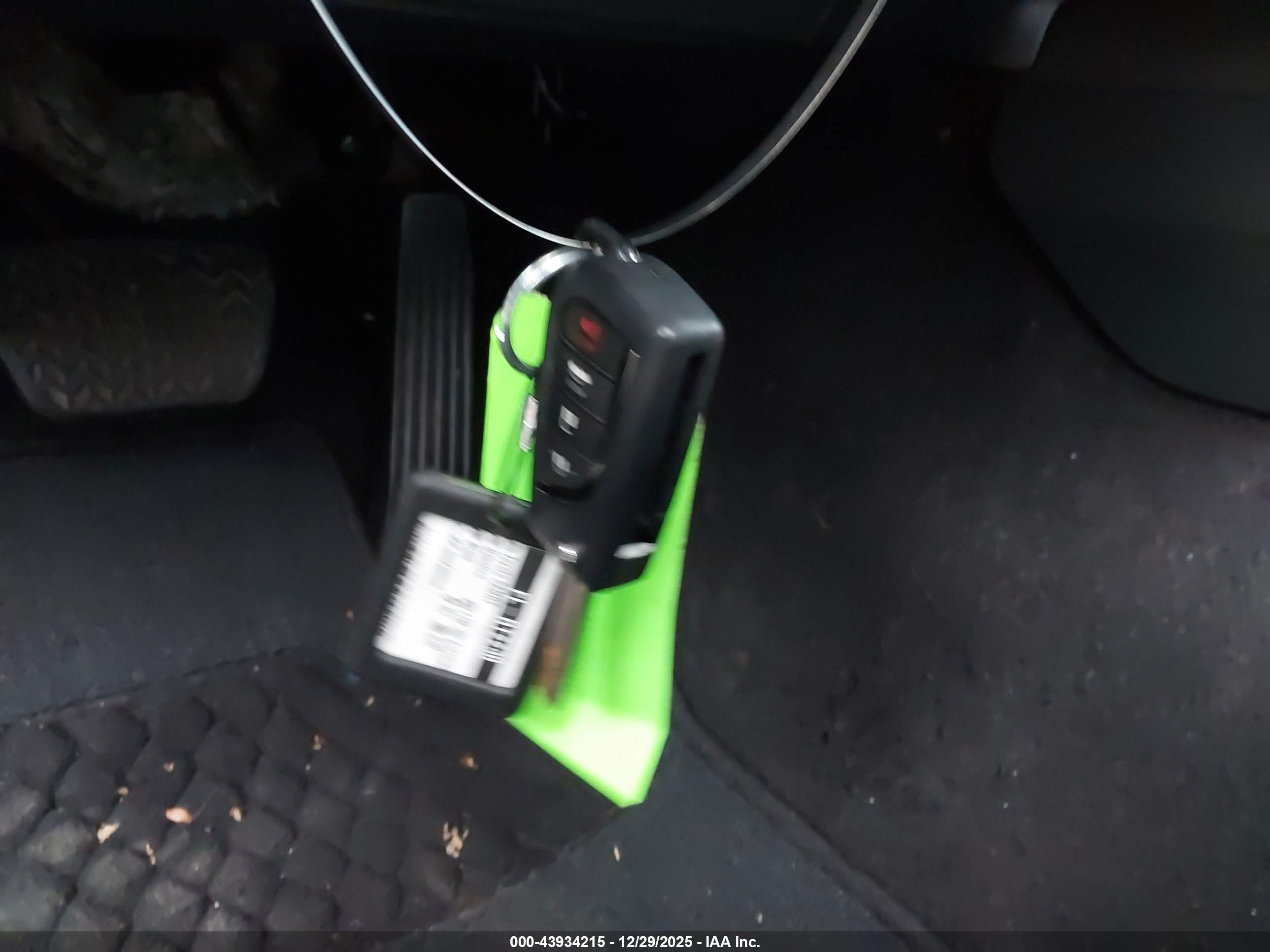 TOYOTA CAMRY image 11