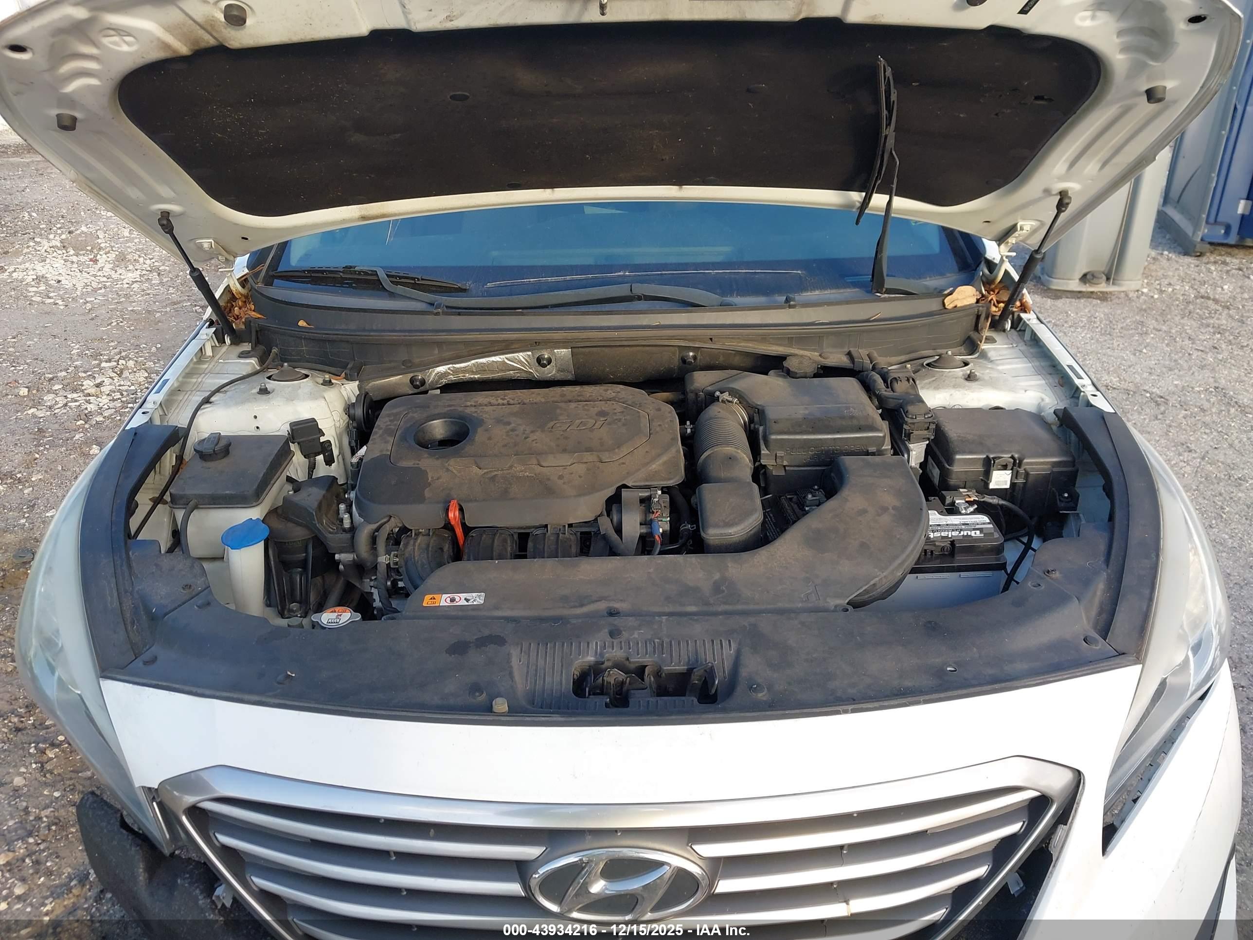 HYUNDAI SONATA image 10