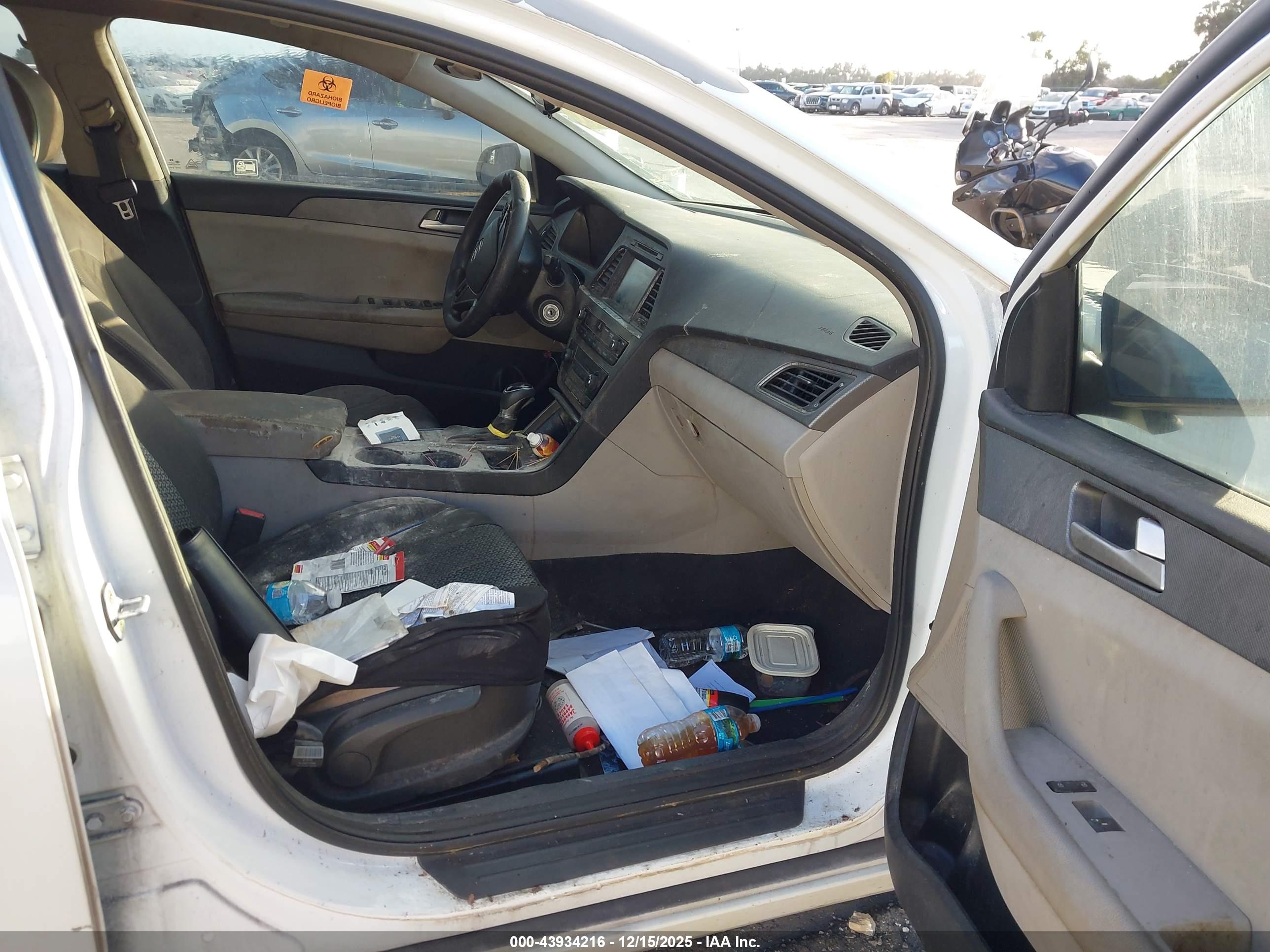 HYUNDAI SONATA image 5