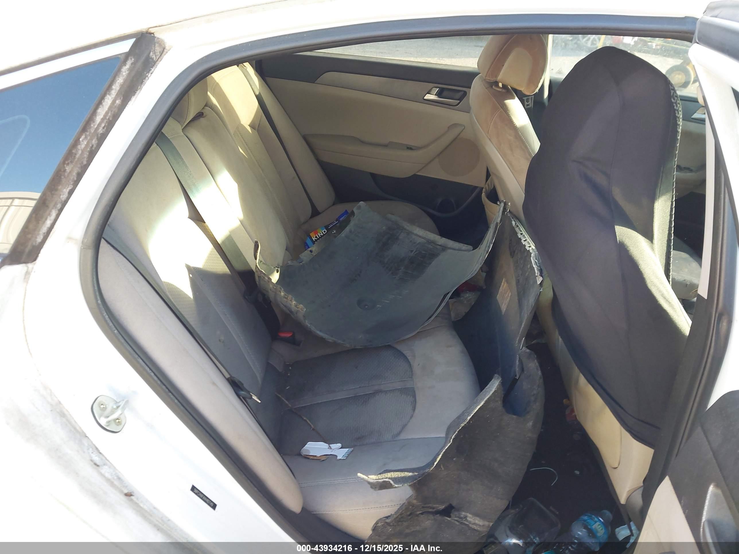 HYUNDAI SONATA image 8
