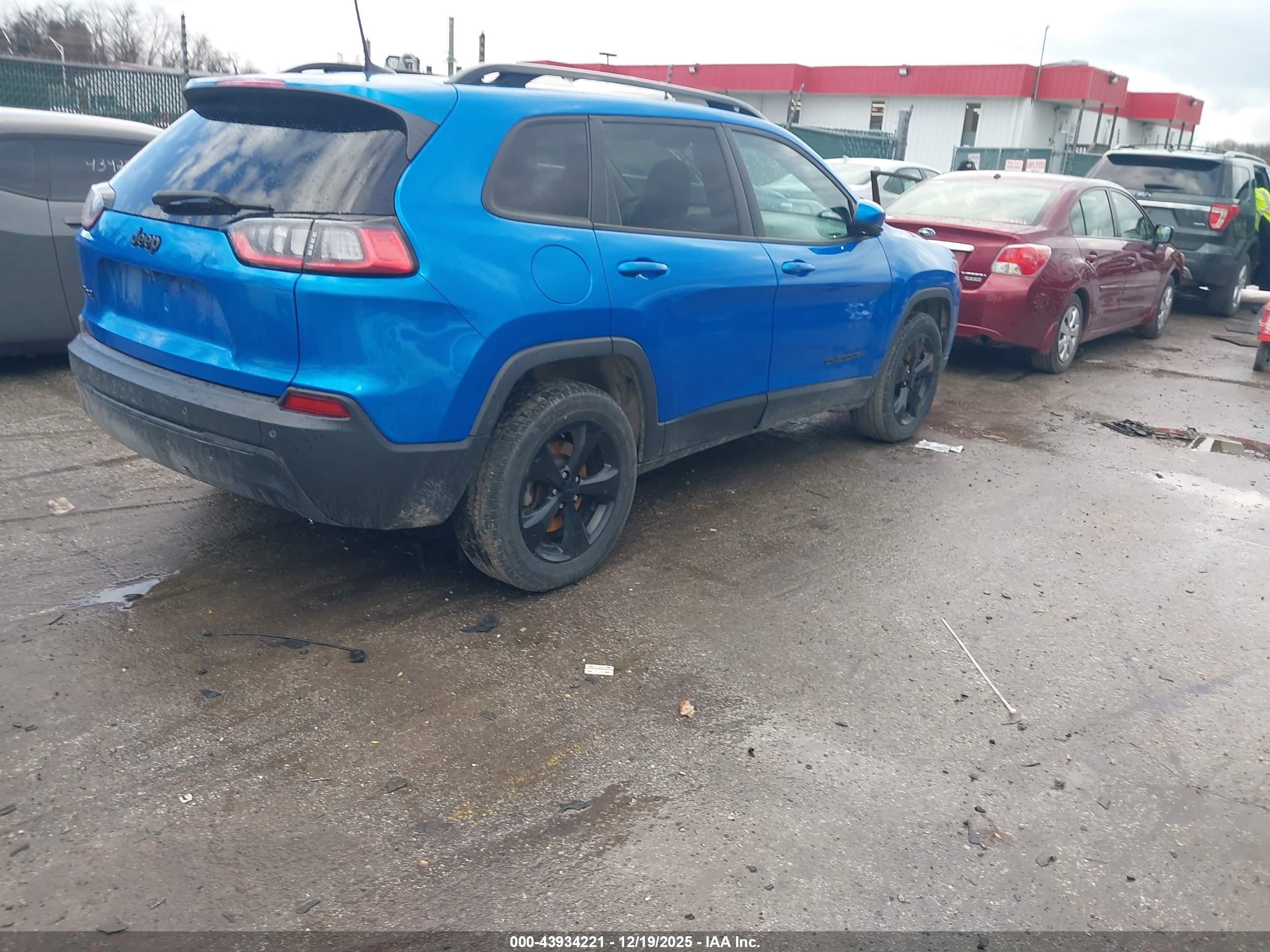 JEEP CHEROKEE image 4
