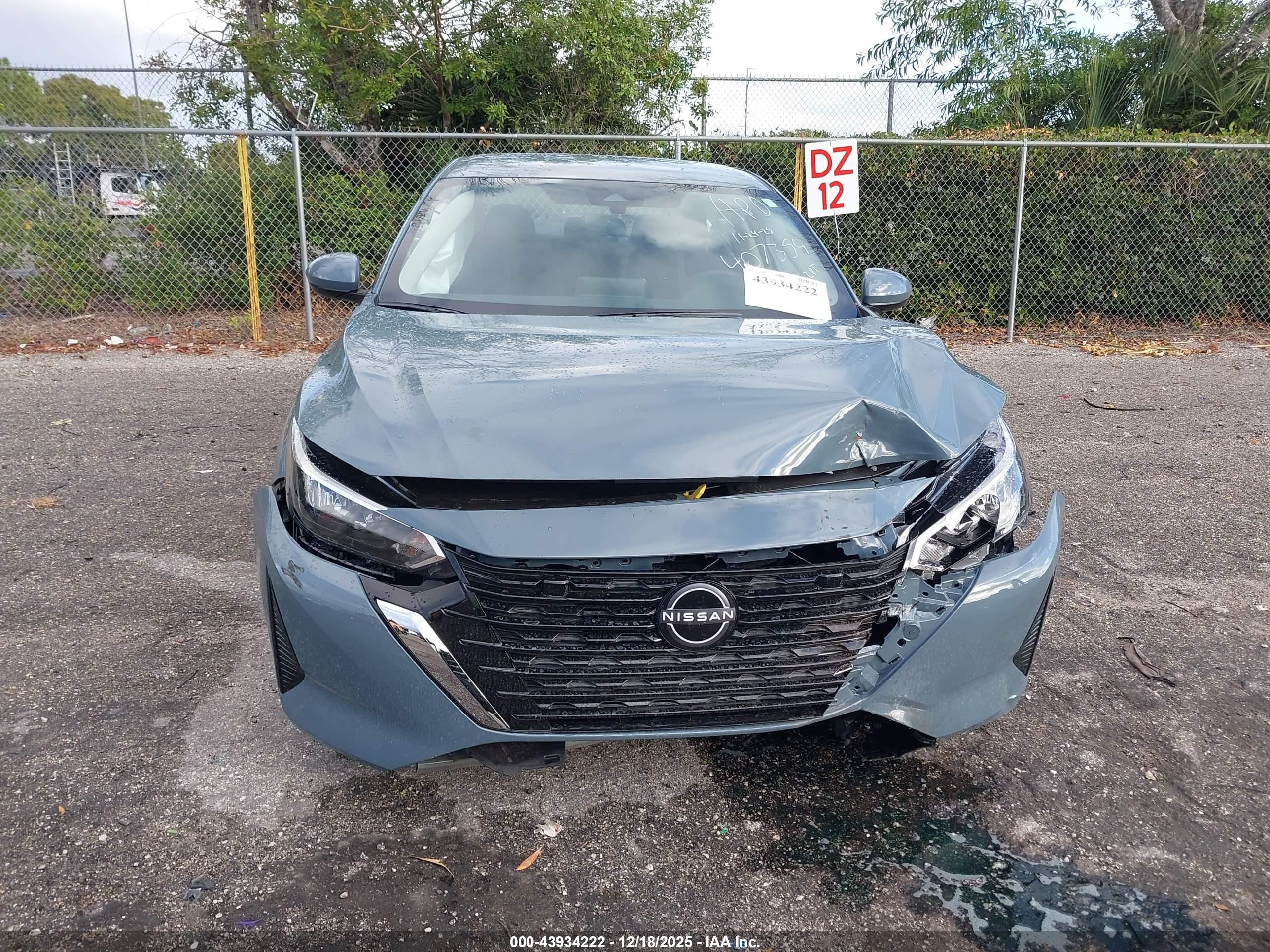 NISSAN SENTRA image 6