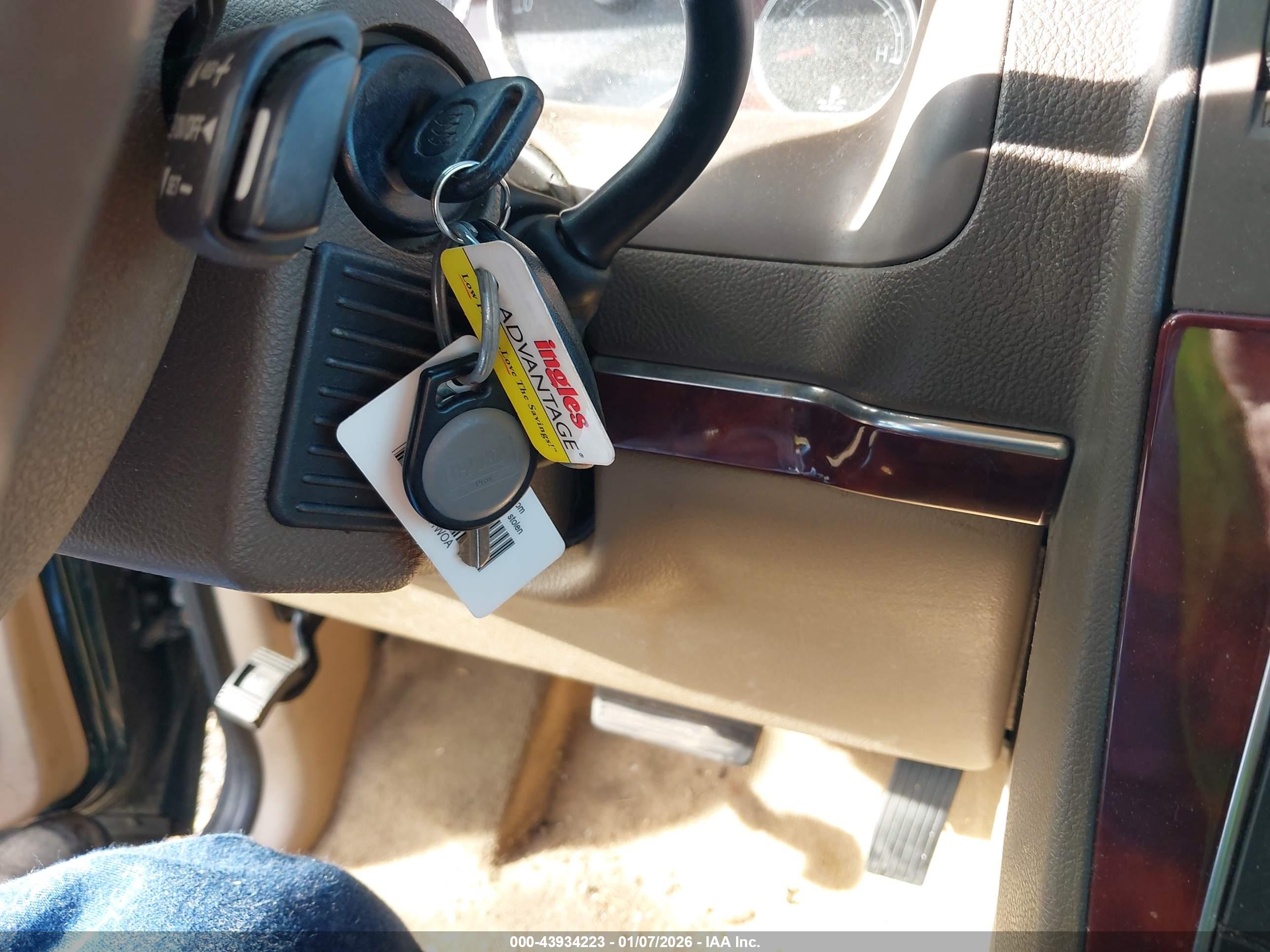 BUICK TERRAZA image 11