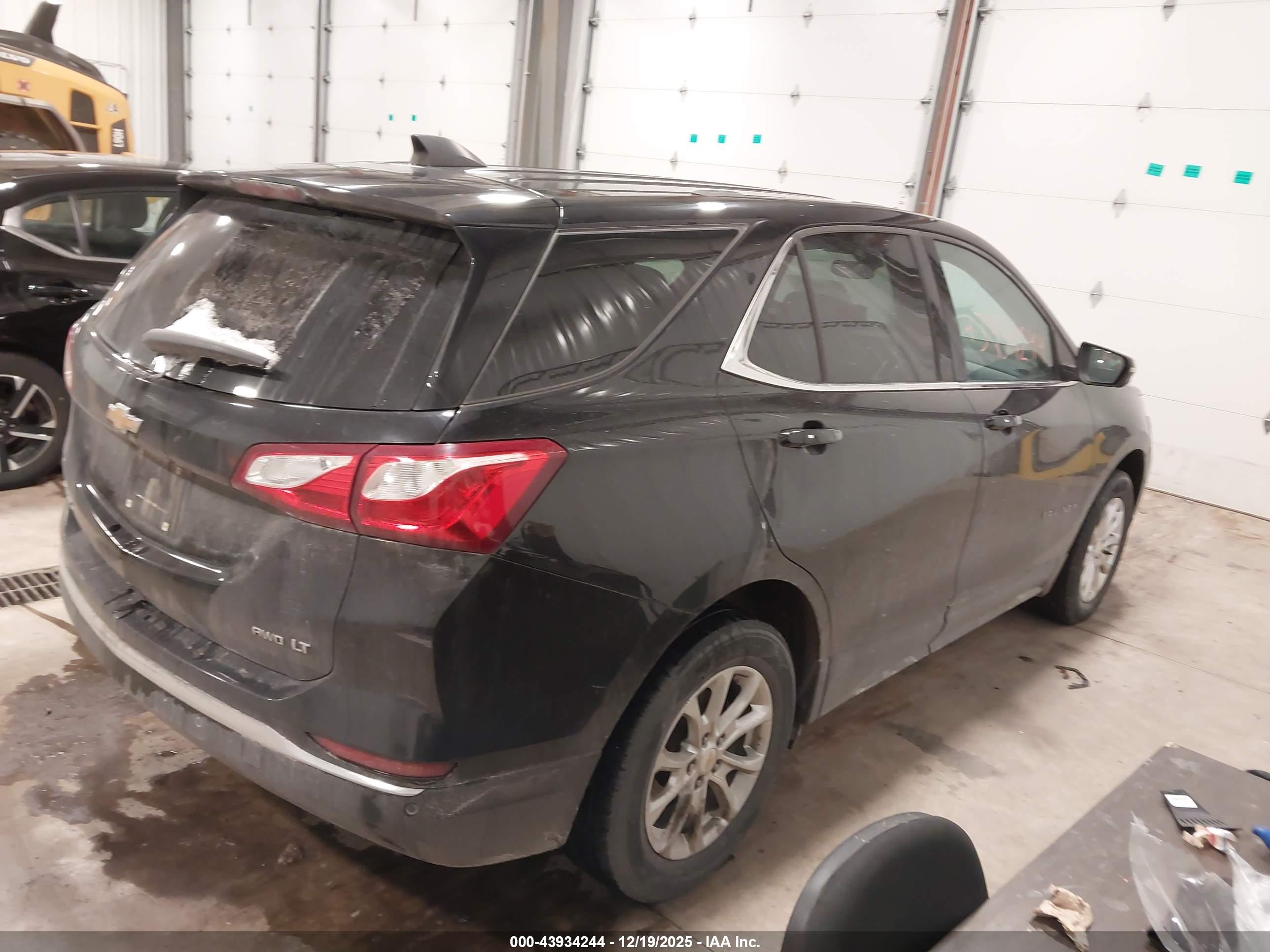 CHEVROLET EQUINOX image 4