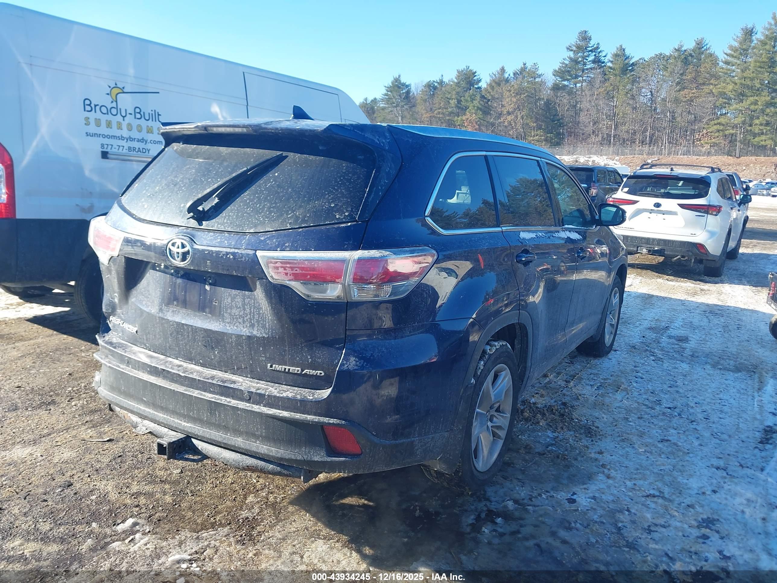 TOYOTA HIGHLANDER image 4