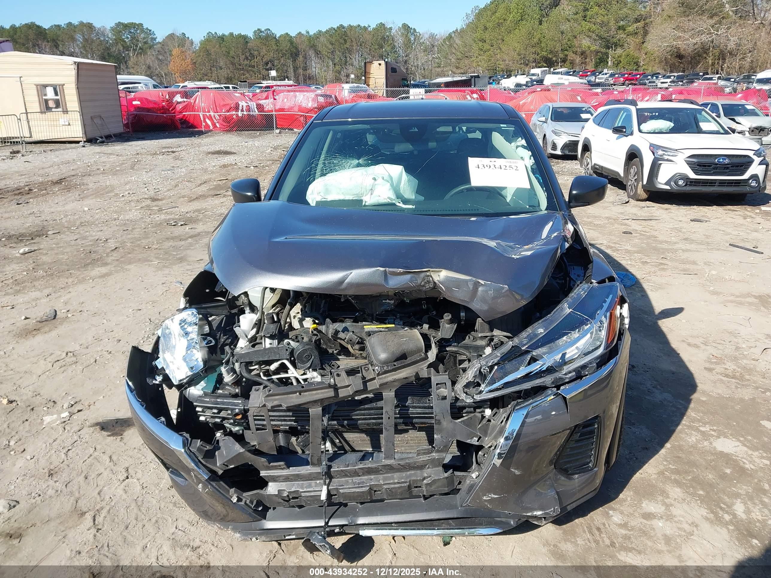 NISSAN KICKS image 6
