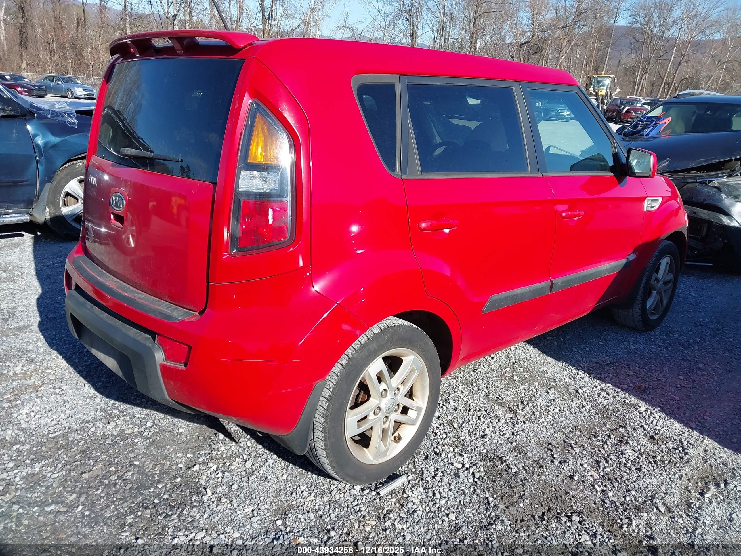 KIA SOUL image 4