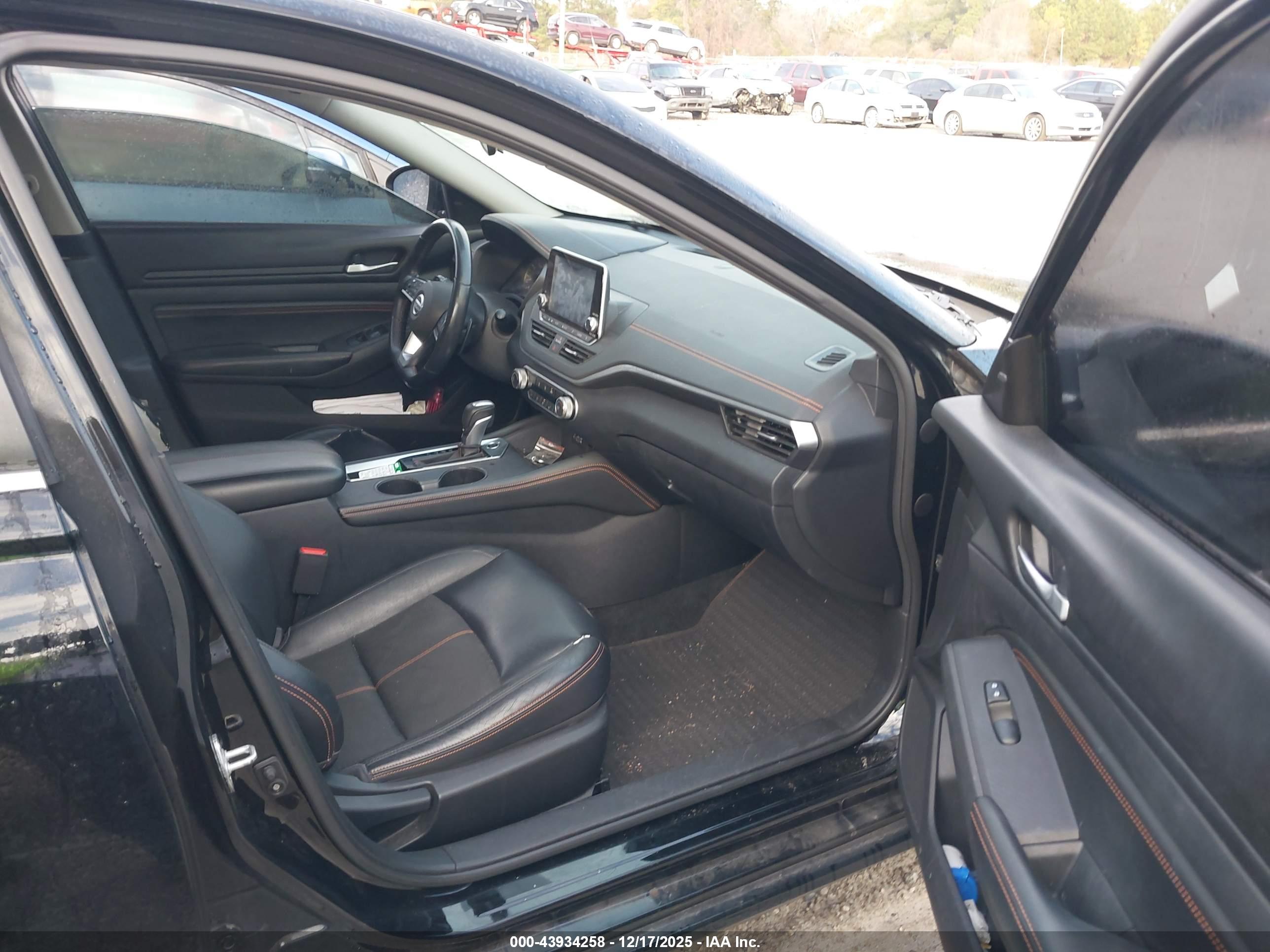 NISSAN ALTIMA image 5