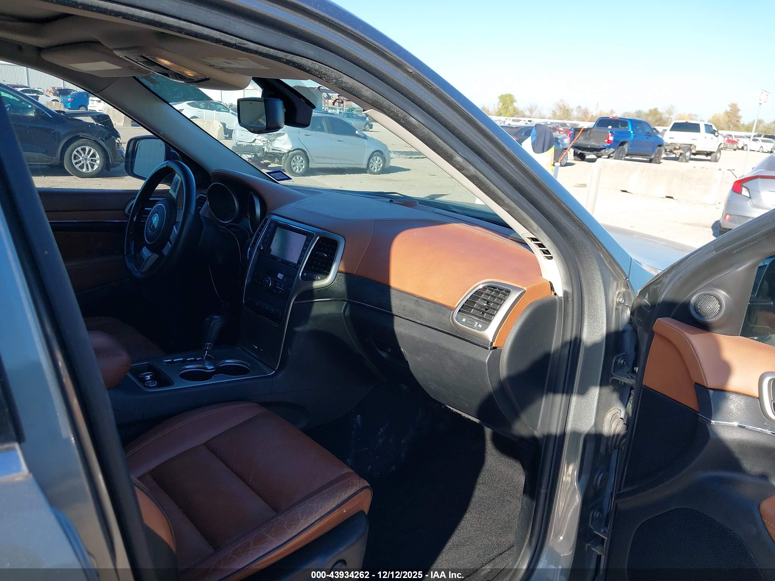 JEEP GRAND image 5