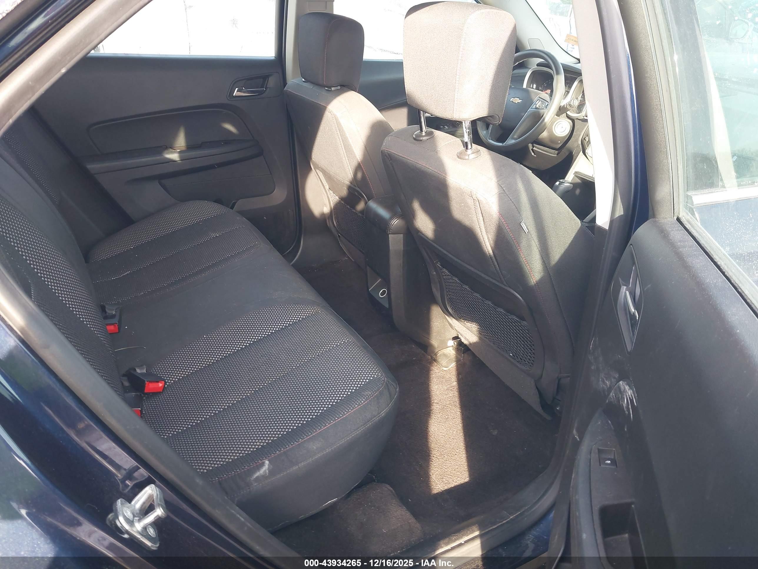 CHEVROLET EQUINOX image 8