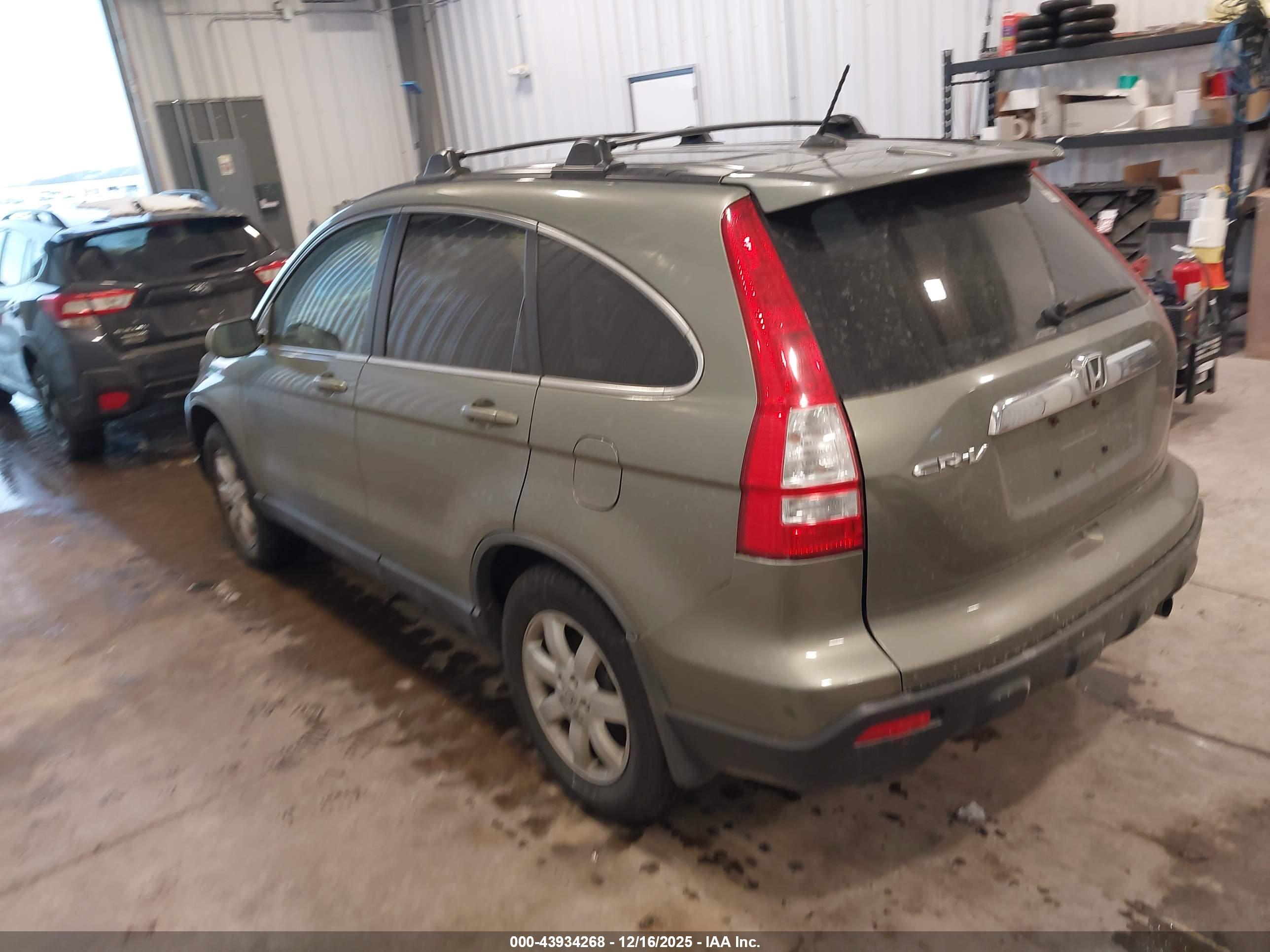 HONDA CR-V image 3