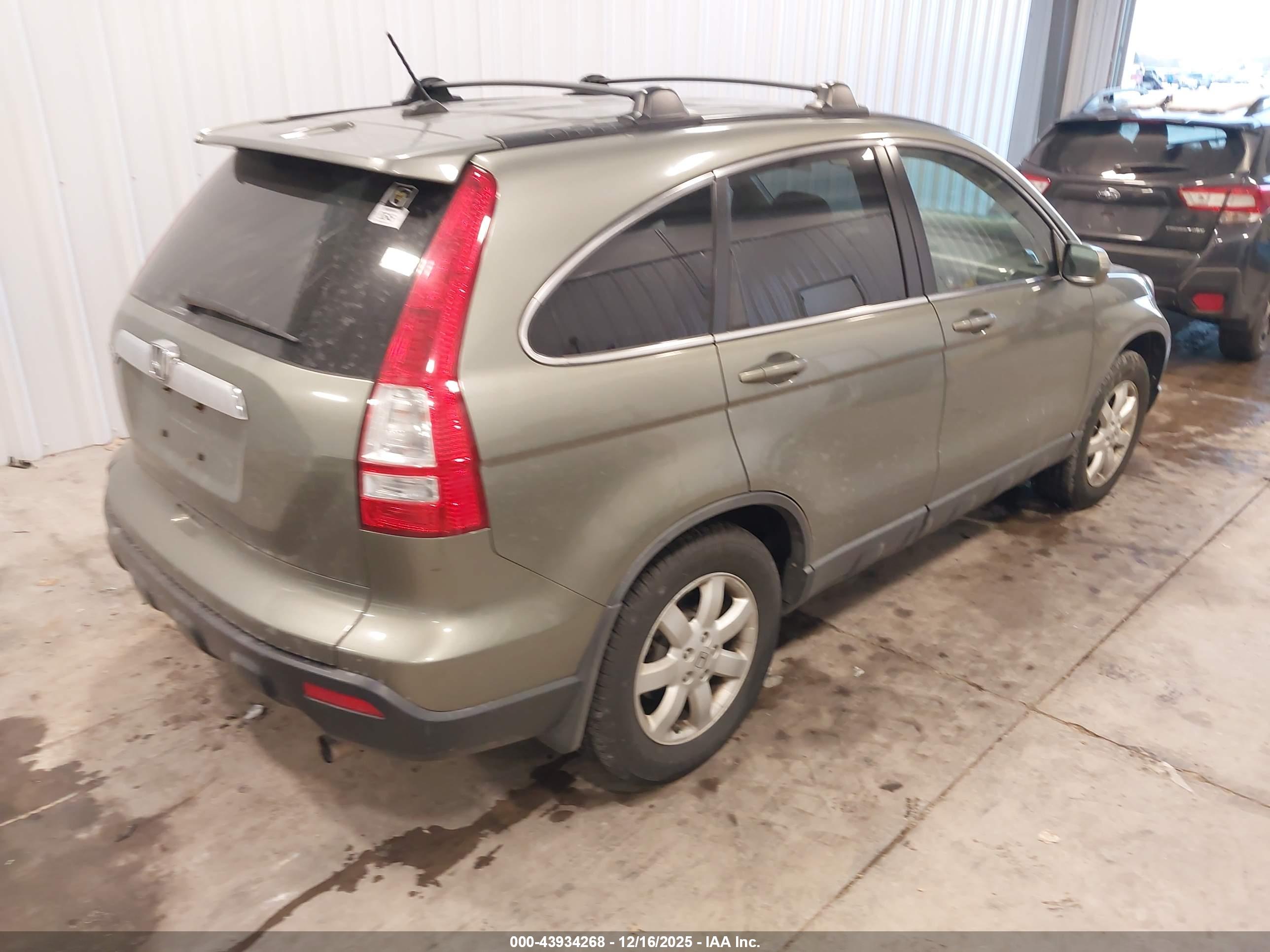 HONDA CR-V image 4